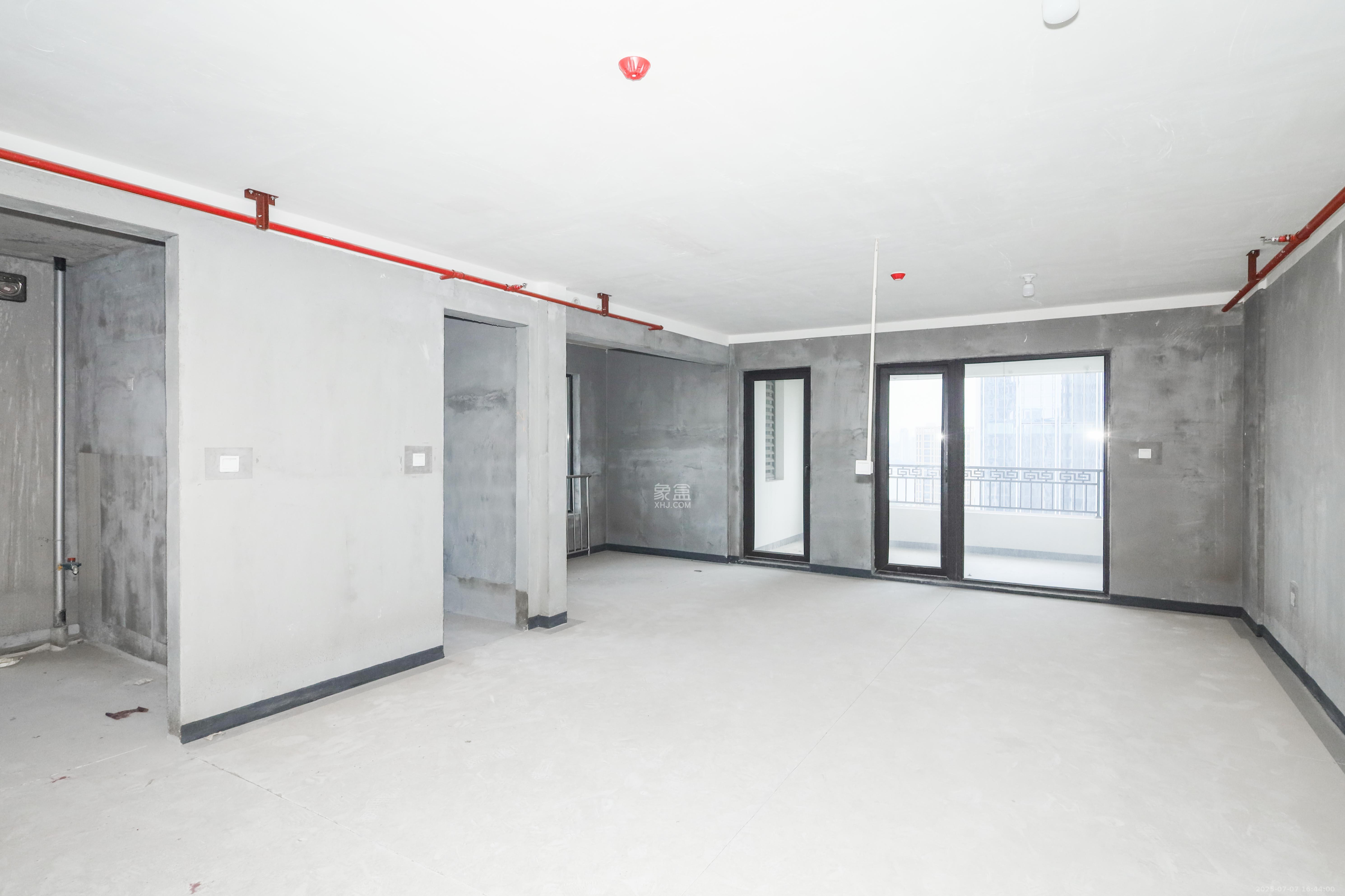 建发央著  4室2厅2卫   280.00万其他