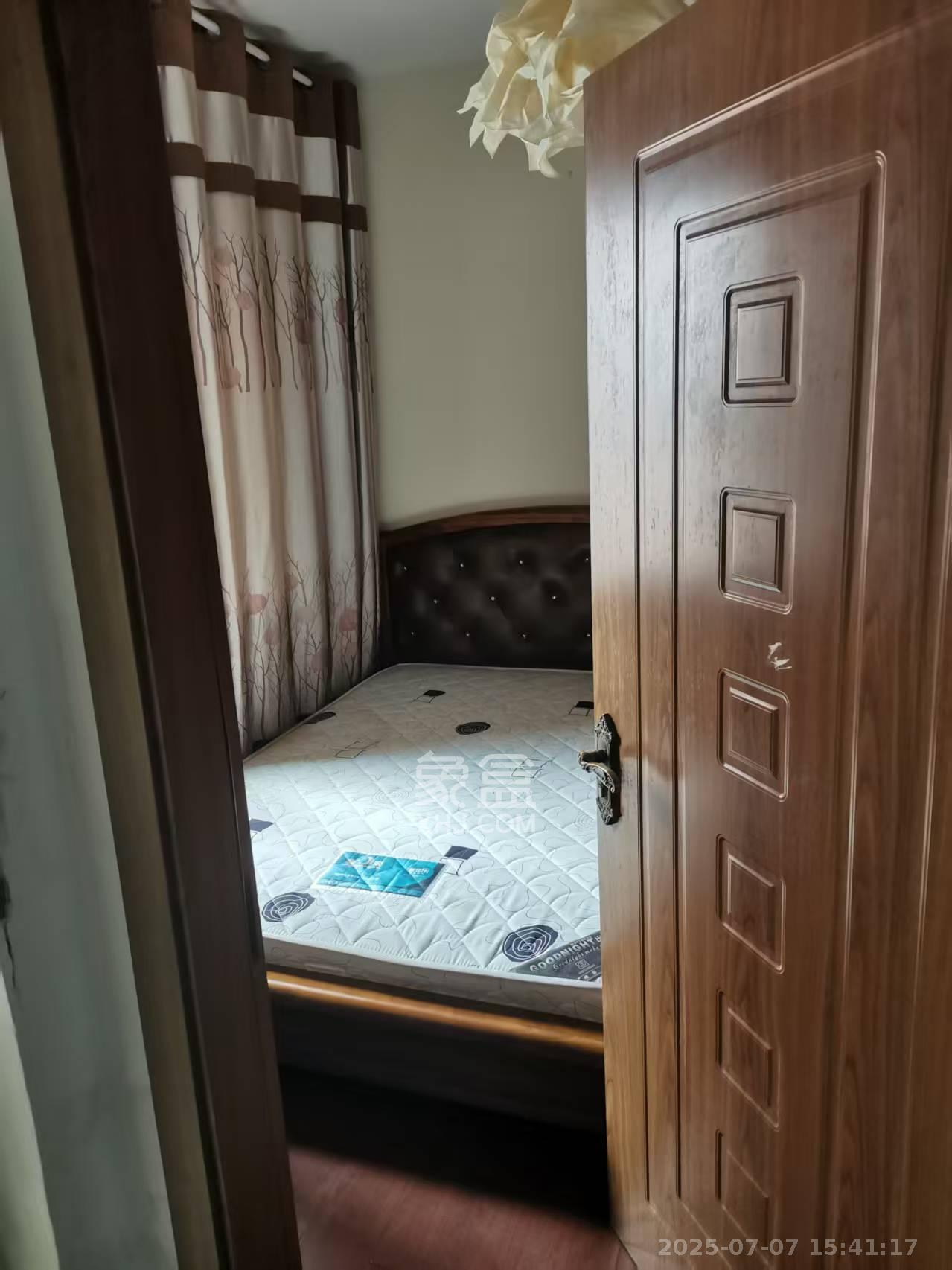 上海城小区 3室2厅1卫 2200.0元/月 上海城小区 3室2厅1卫 2200.0元/月室内图