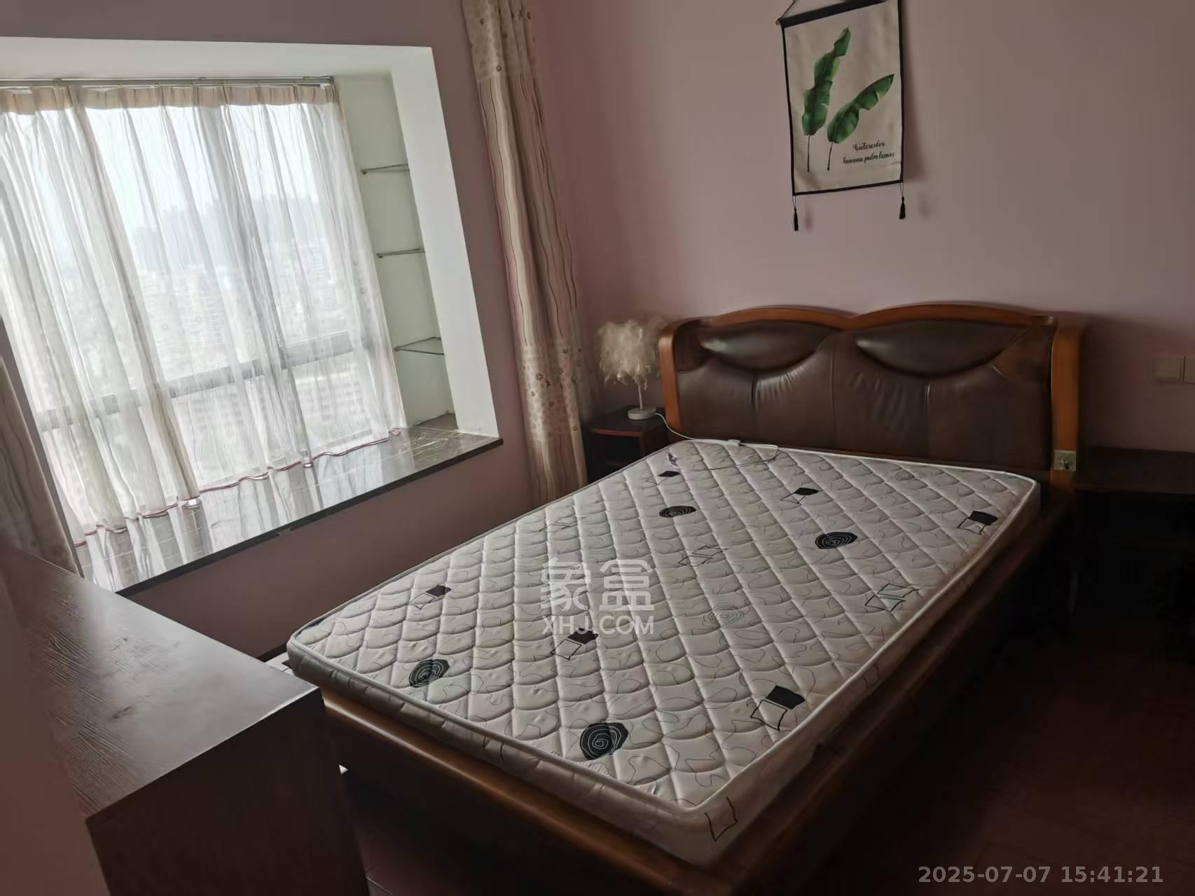 上海城小区 3室2厅1卫 2200.0元/月 上海城小区 3室2厅1卫 2200.0元/月室内图