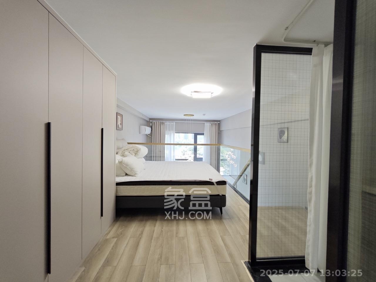 藏珑湖上公馆  1室1厅2卫    2800.0元/月室内图