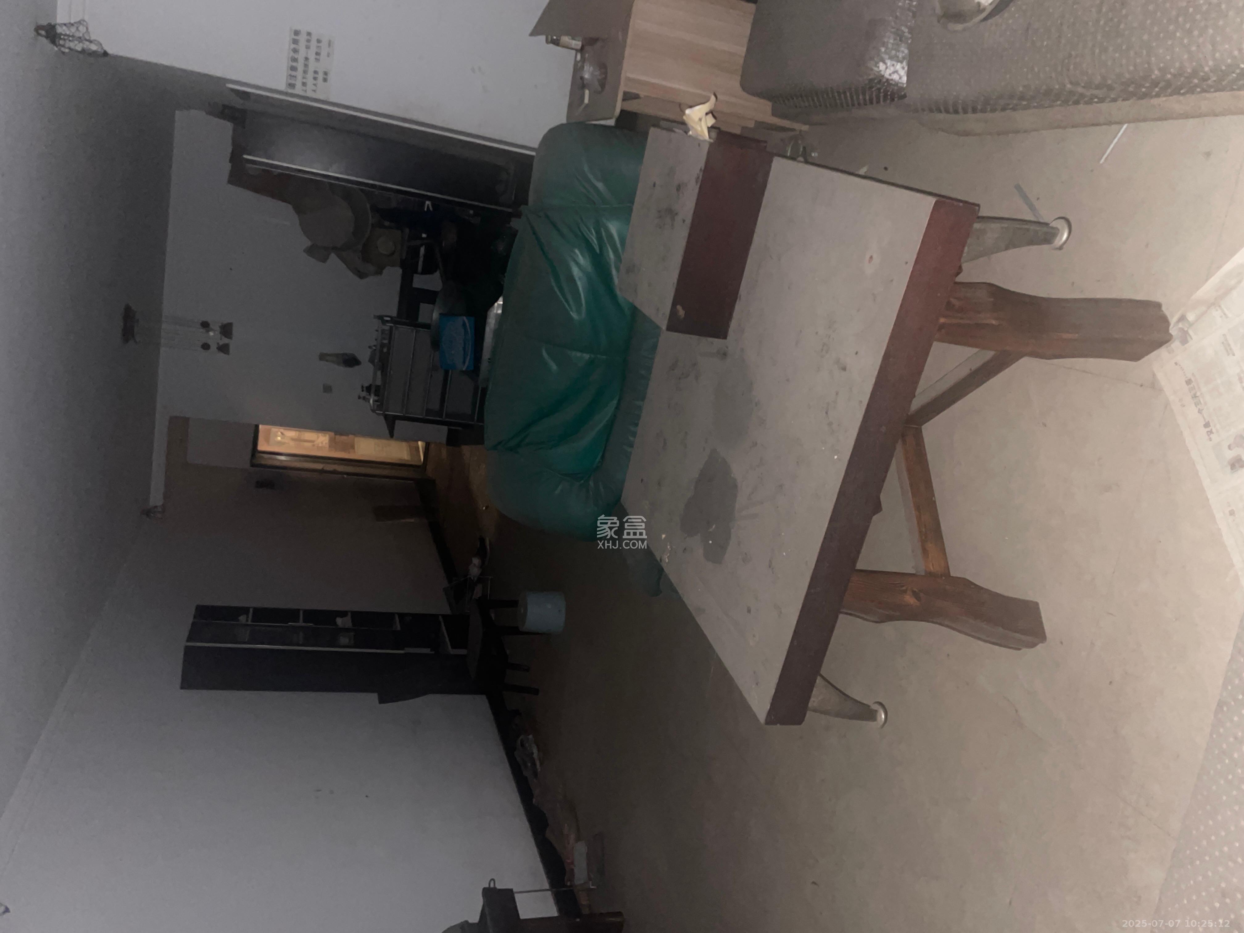 金泉公寓  5室2厅2卫    2300.0元/月室内图