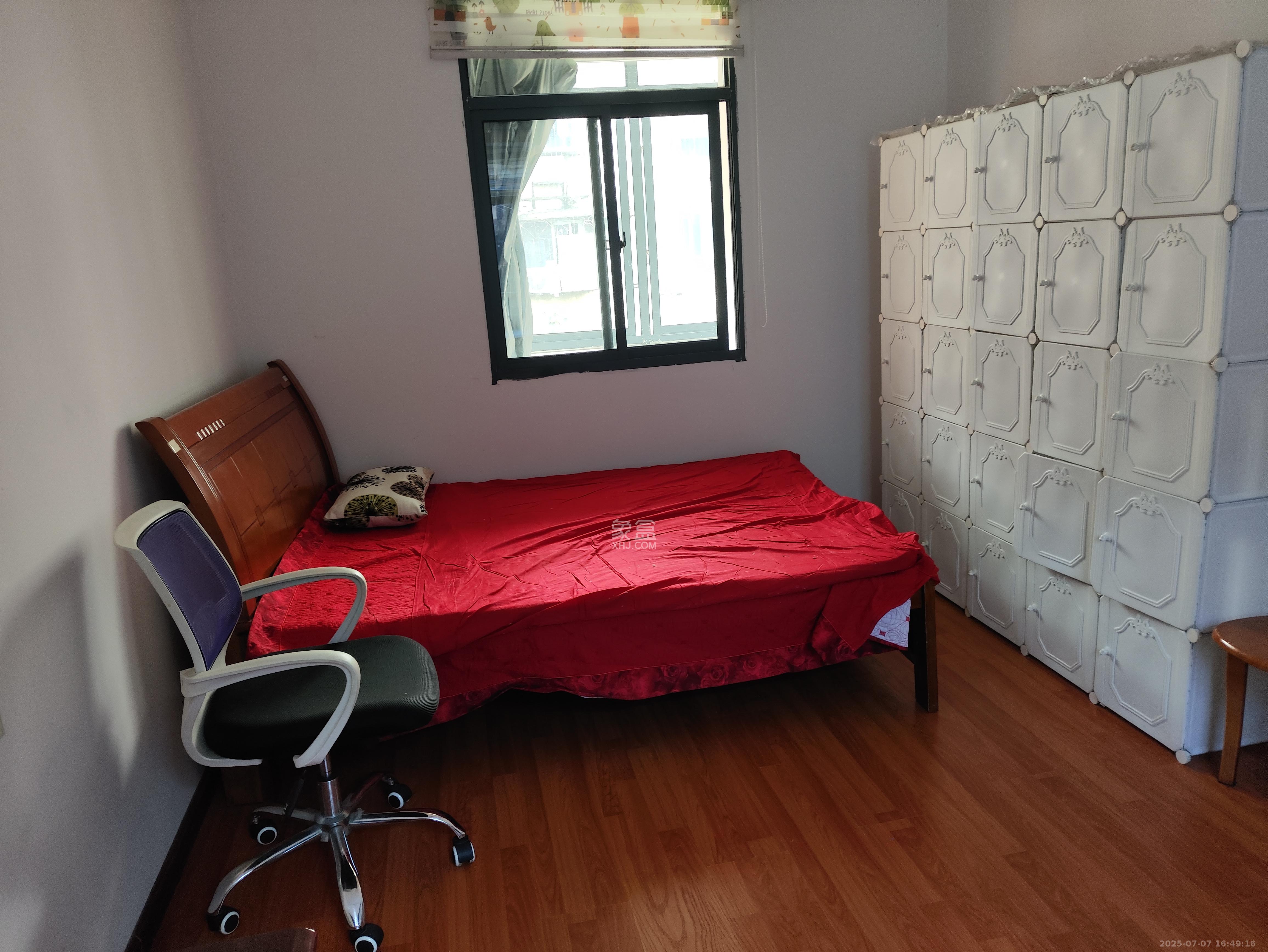 芙蓉路社区中山宿舍  2室1厅1卫    2100.0元/月 芙蓉路社区中山宿舍  2室1厅1卫    2100.0元/月室内图