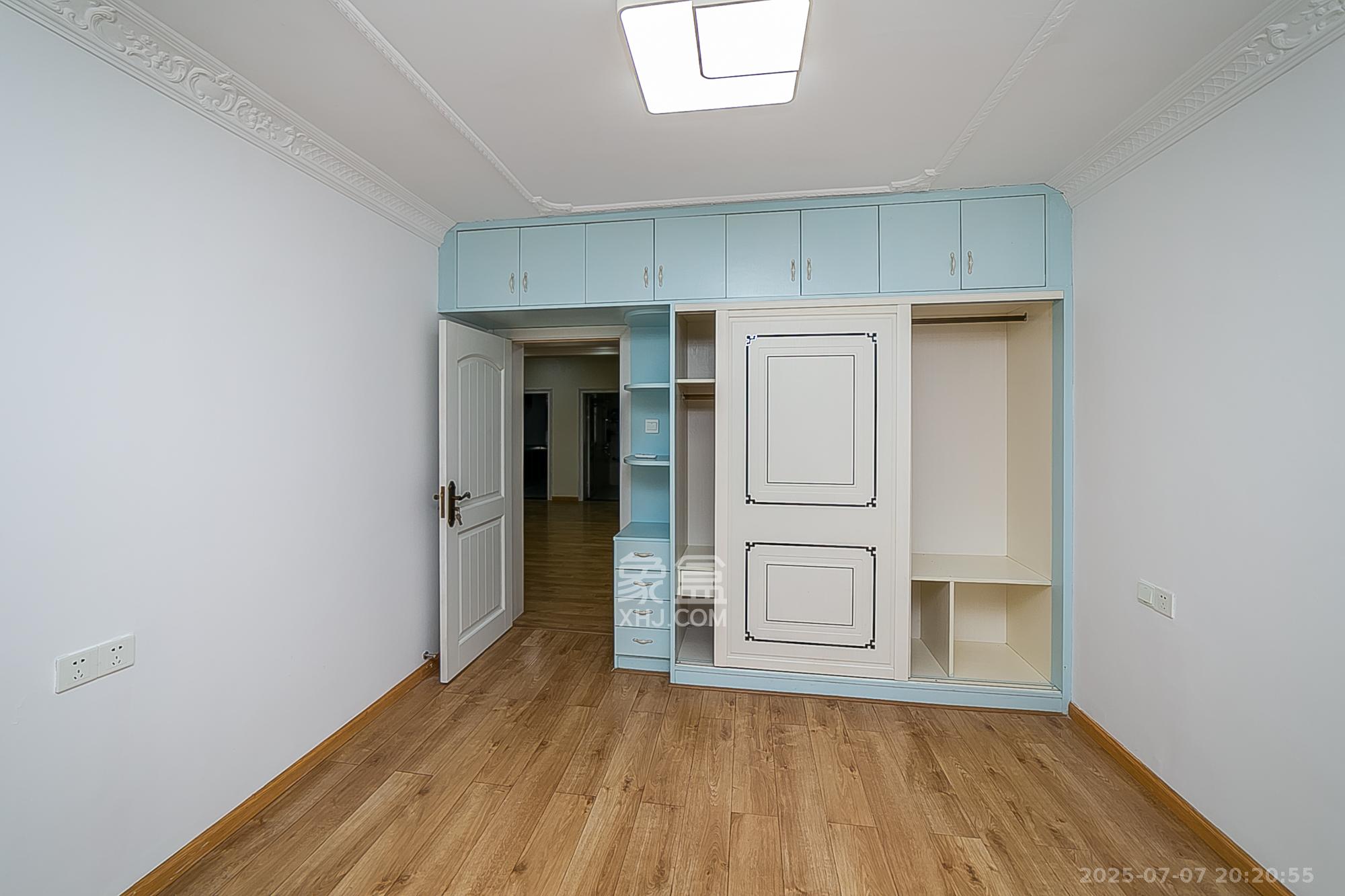 广厦新村 3室2厅1卫 64.2万 广厦新村 3室2厅1卫 64.2万卧室