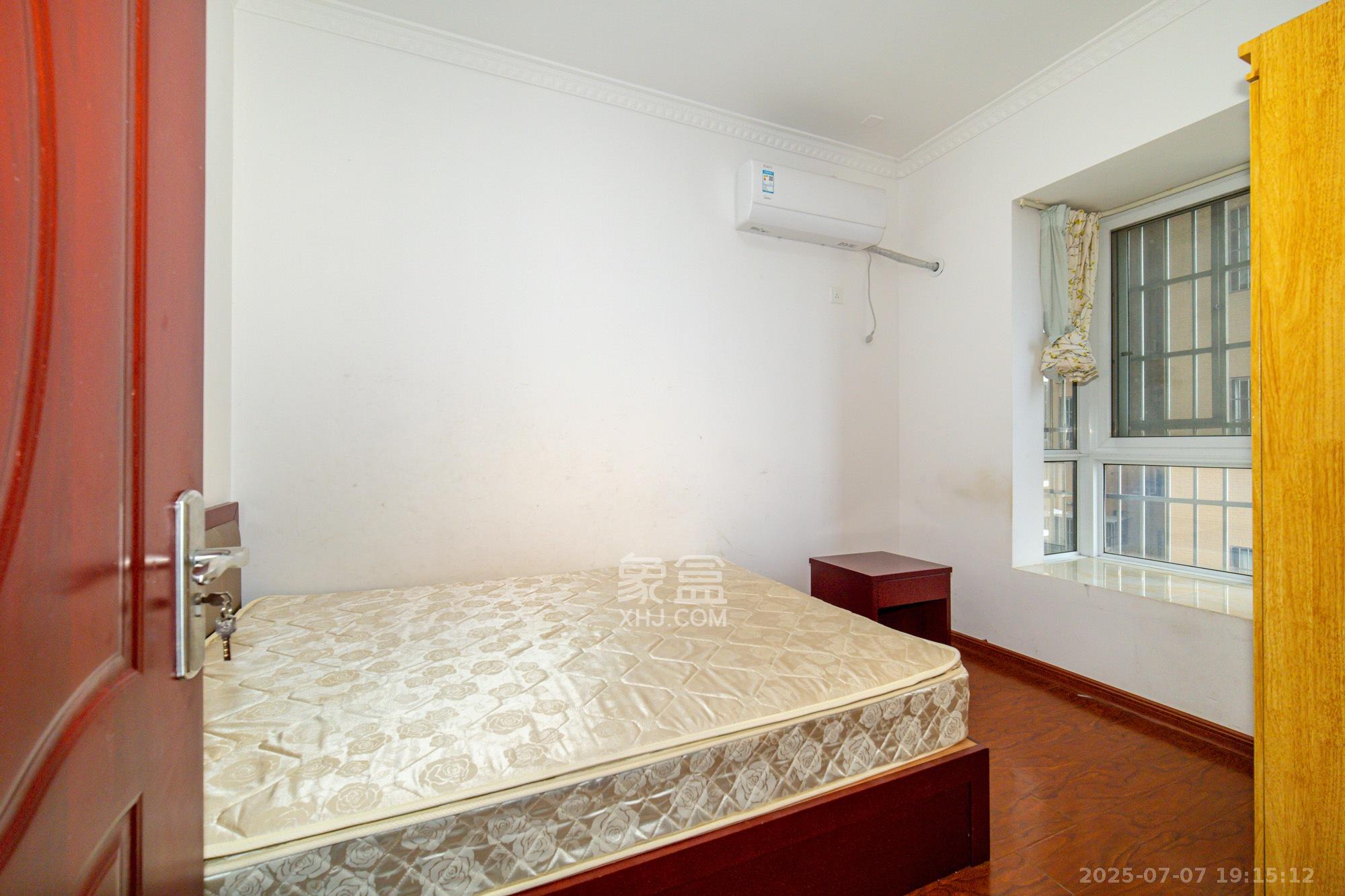 楚天世纪城西苑  3室2厅1卫    66.0万 楚天世纪城西苑  3室2厅1卫    66.0万卧室