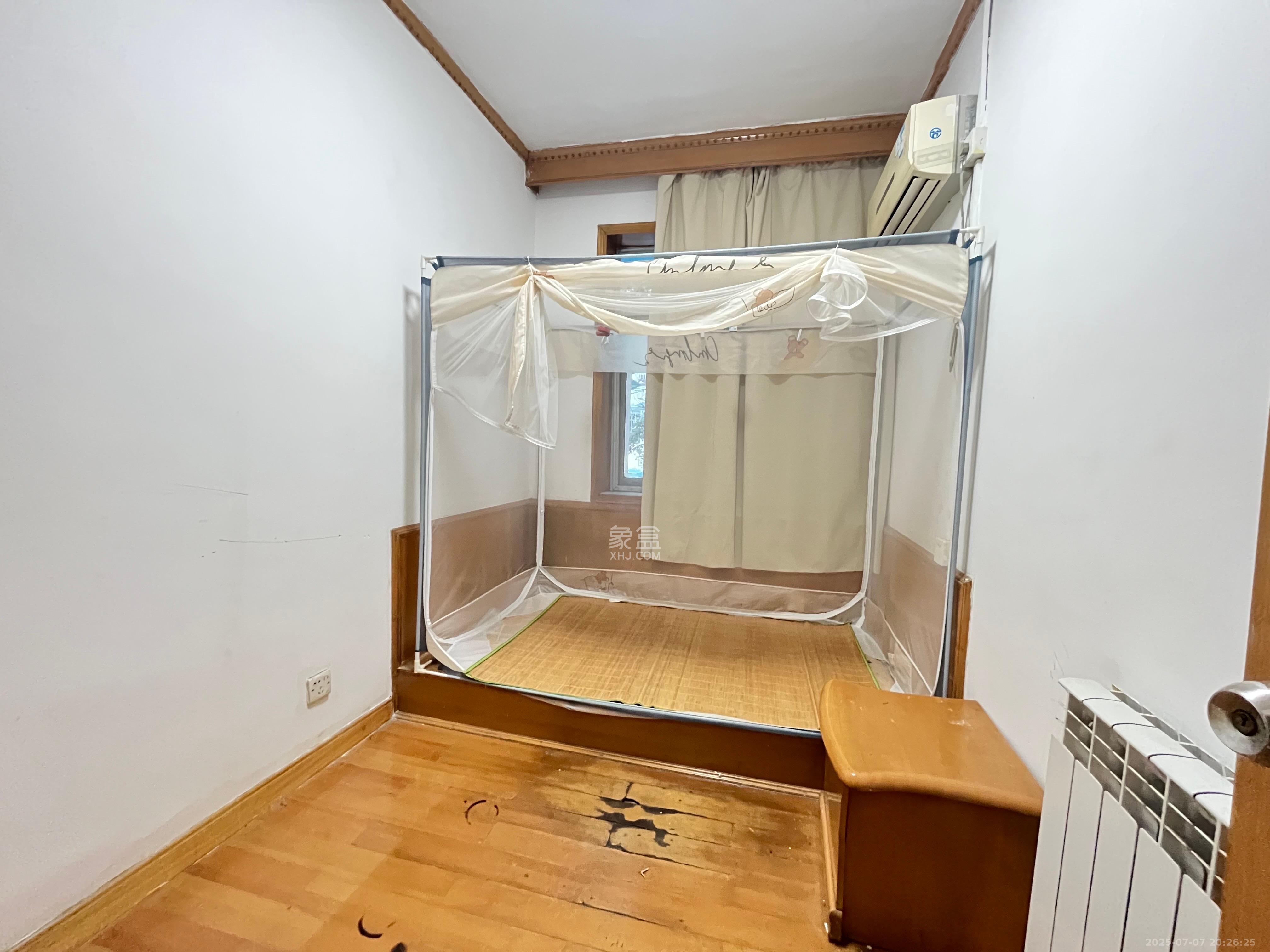 市直属机关宿舍  3室2厅1卫   2000.00元/月室内图
