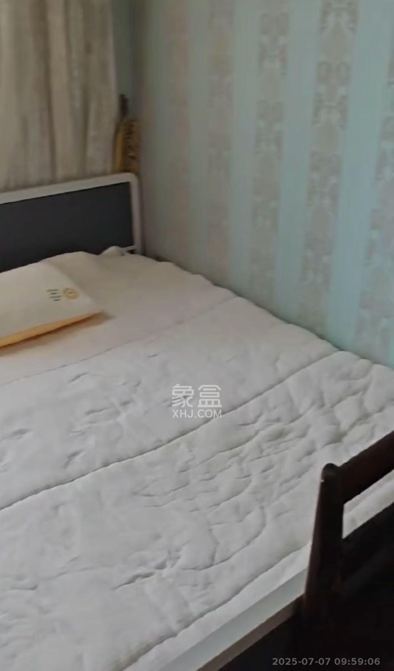 世茂铂翠湾二期  4室2厅2卫   4000.00元/月室内图