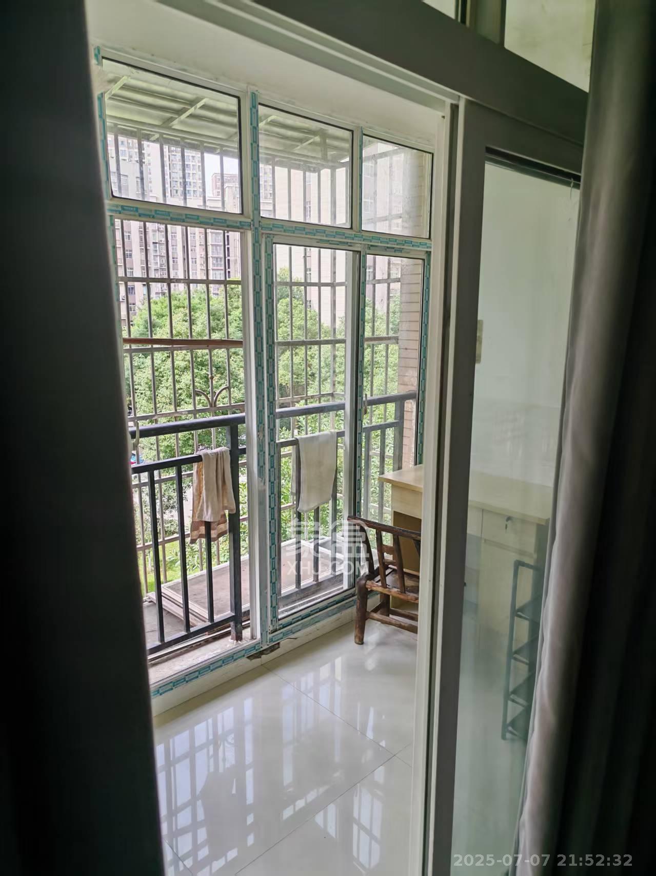 洋湖景园  1室1厅1卫    850.0元/月室内图