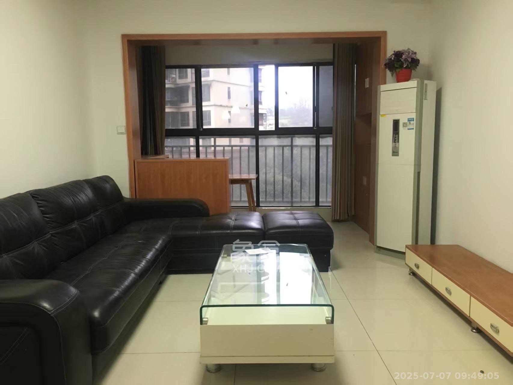 保利麓谷林语D区  3室2厅1卫   2500.00元/月室内图