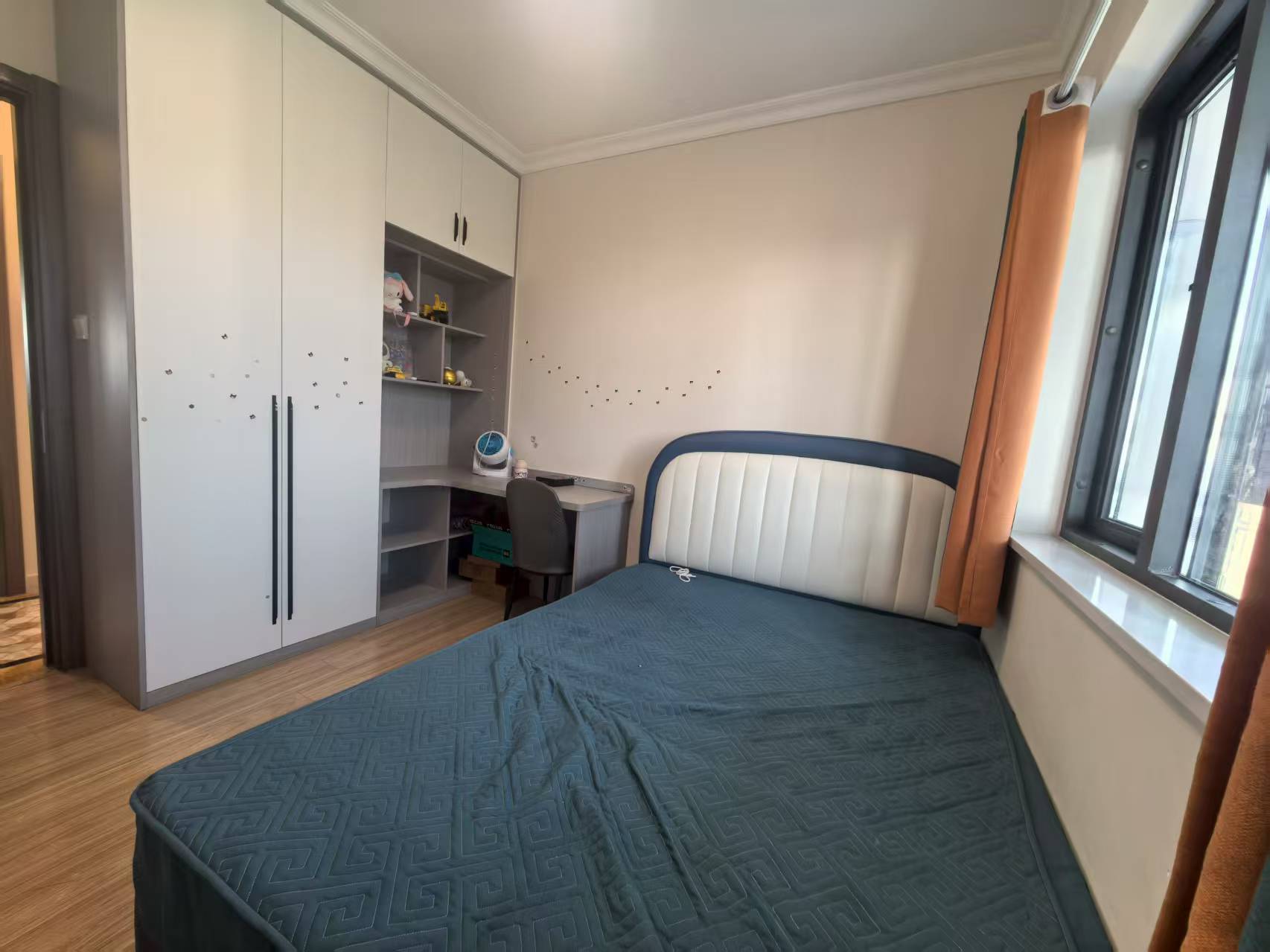 碧桂园梓山府 3室2厅2卫 2000.0元/月 碧桂园梓山府 3室2厅2卫 2000.0元/月室内图