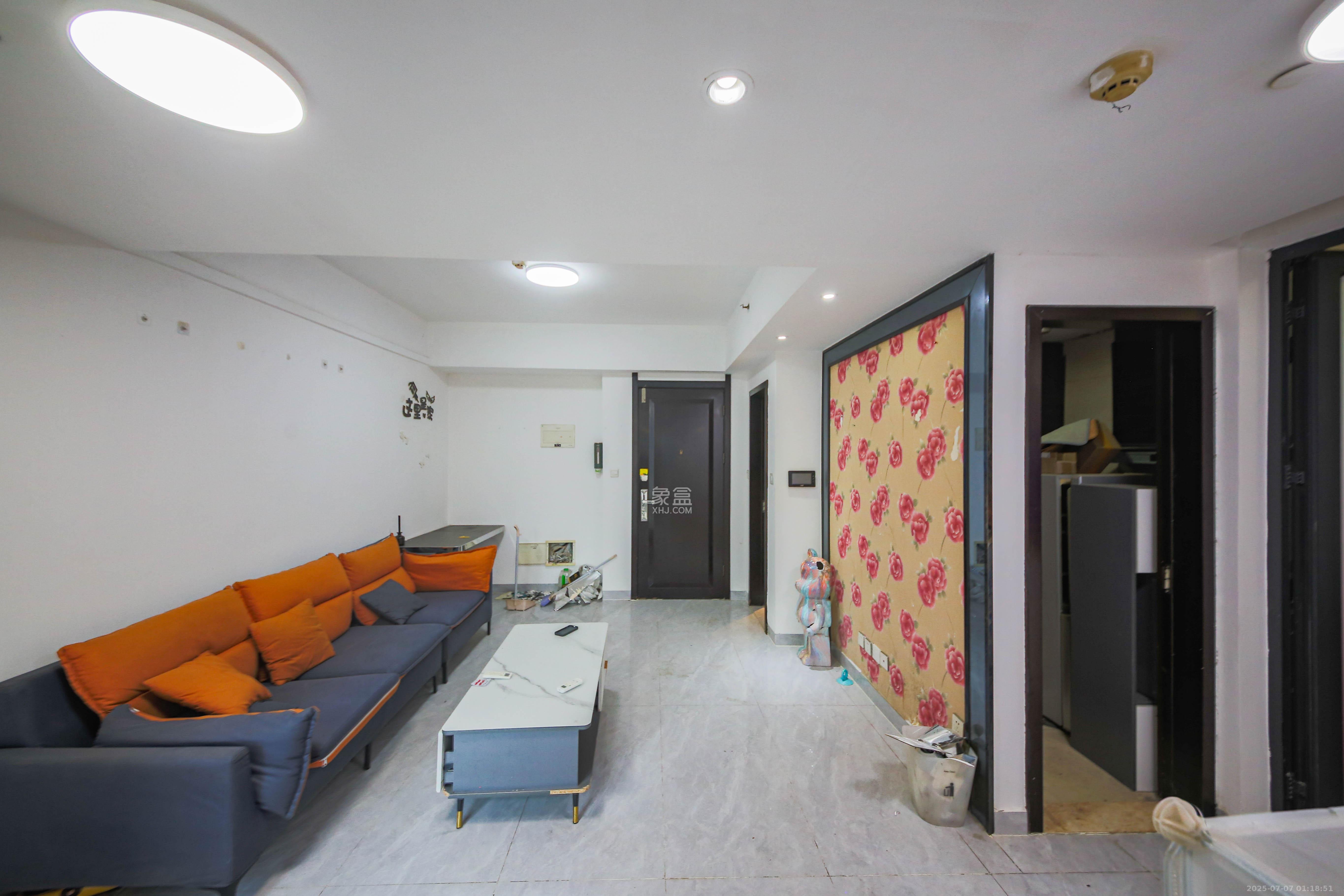 德思勤城市广场(宝格丽公寓) 1室1厅1卫 43.0万 德思勤城市广场(宝格丽公寓) 1室1厅1卫 43.0万客厅