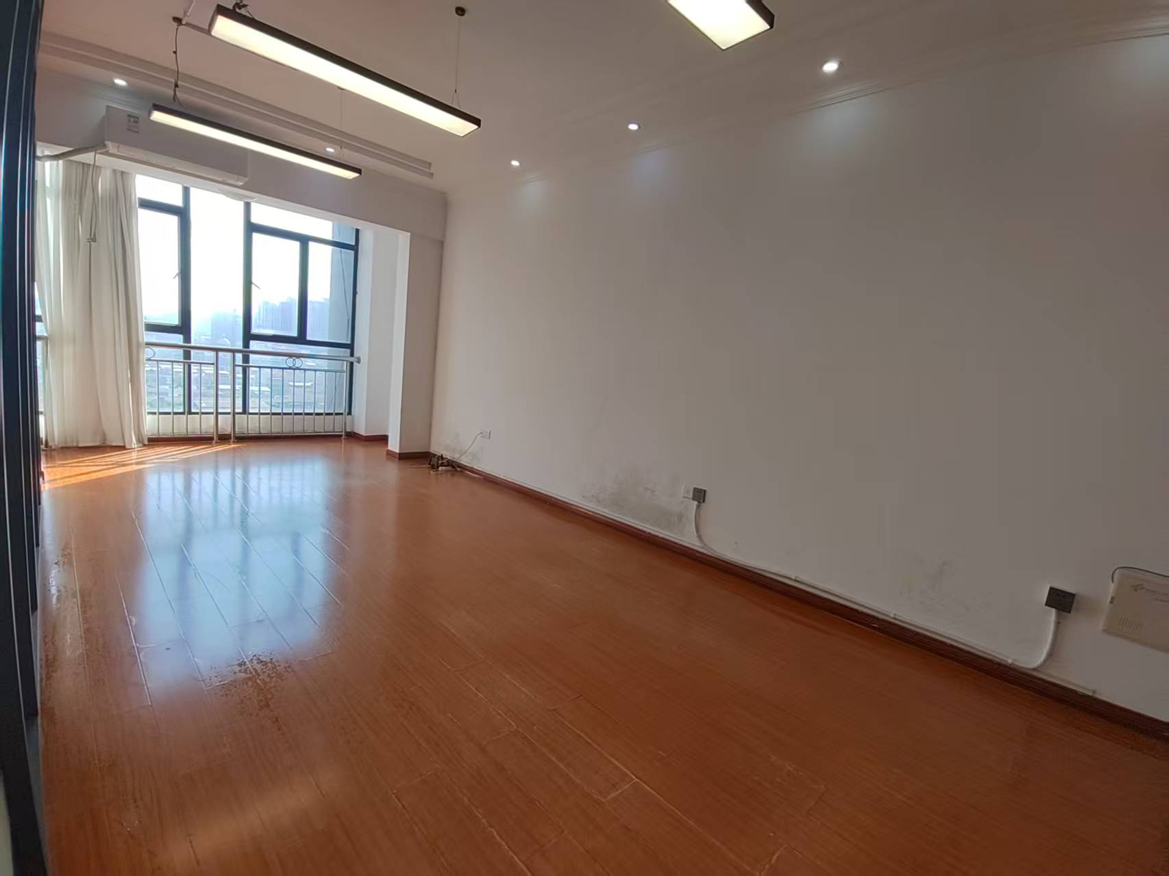 沐林美郡  1室1厅1卫   2600.00元/月室内图
