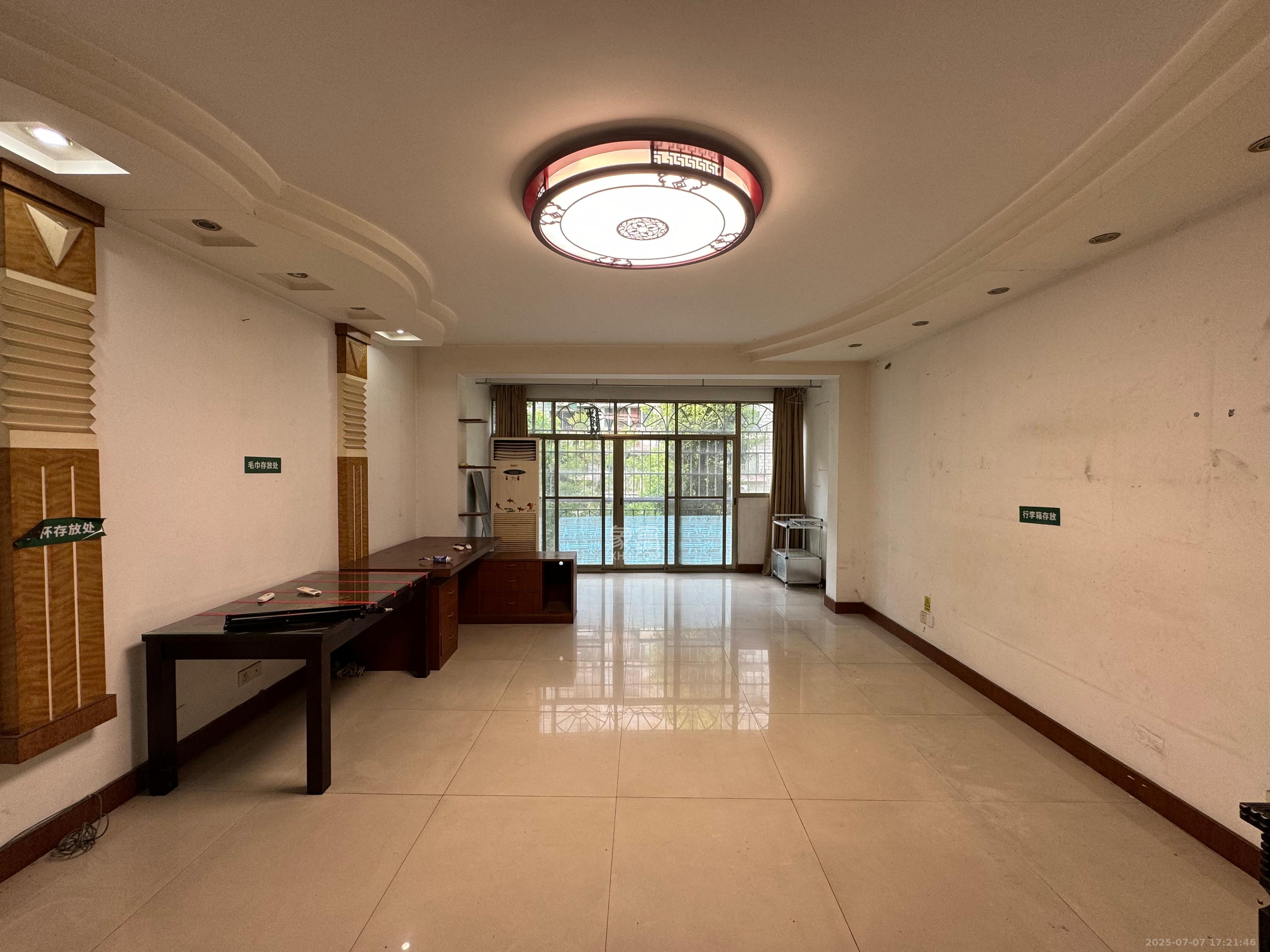 汇城花园  4室2厅2卫    3900.0元/月 汇城花园  4室2厅2卫    3900.0元/月室内图