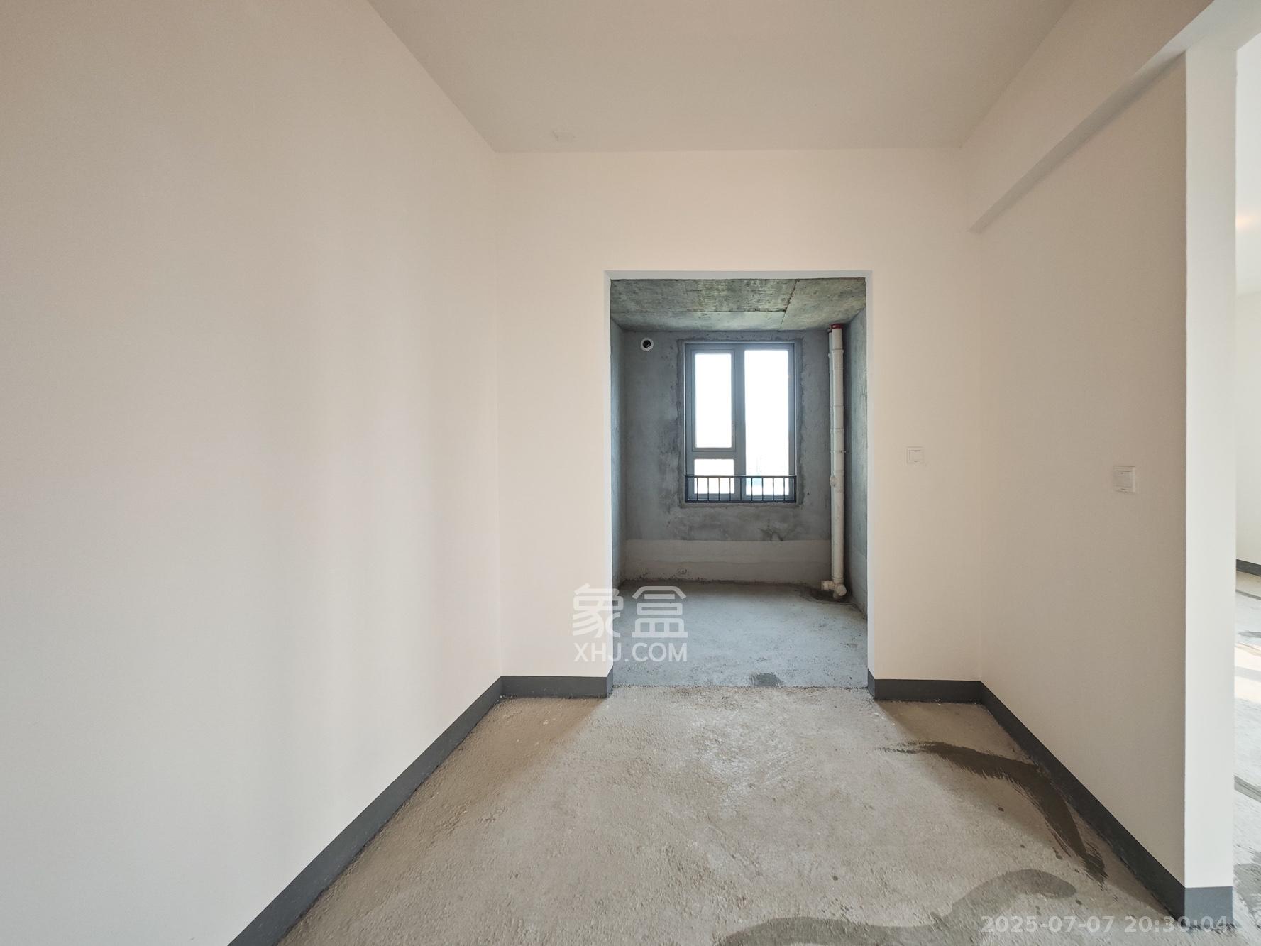 湘江壹号五期 5室2厅4卫 360.0万 湘江壹号五期 5室2厅4卫 360.0万其他