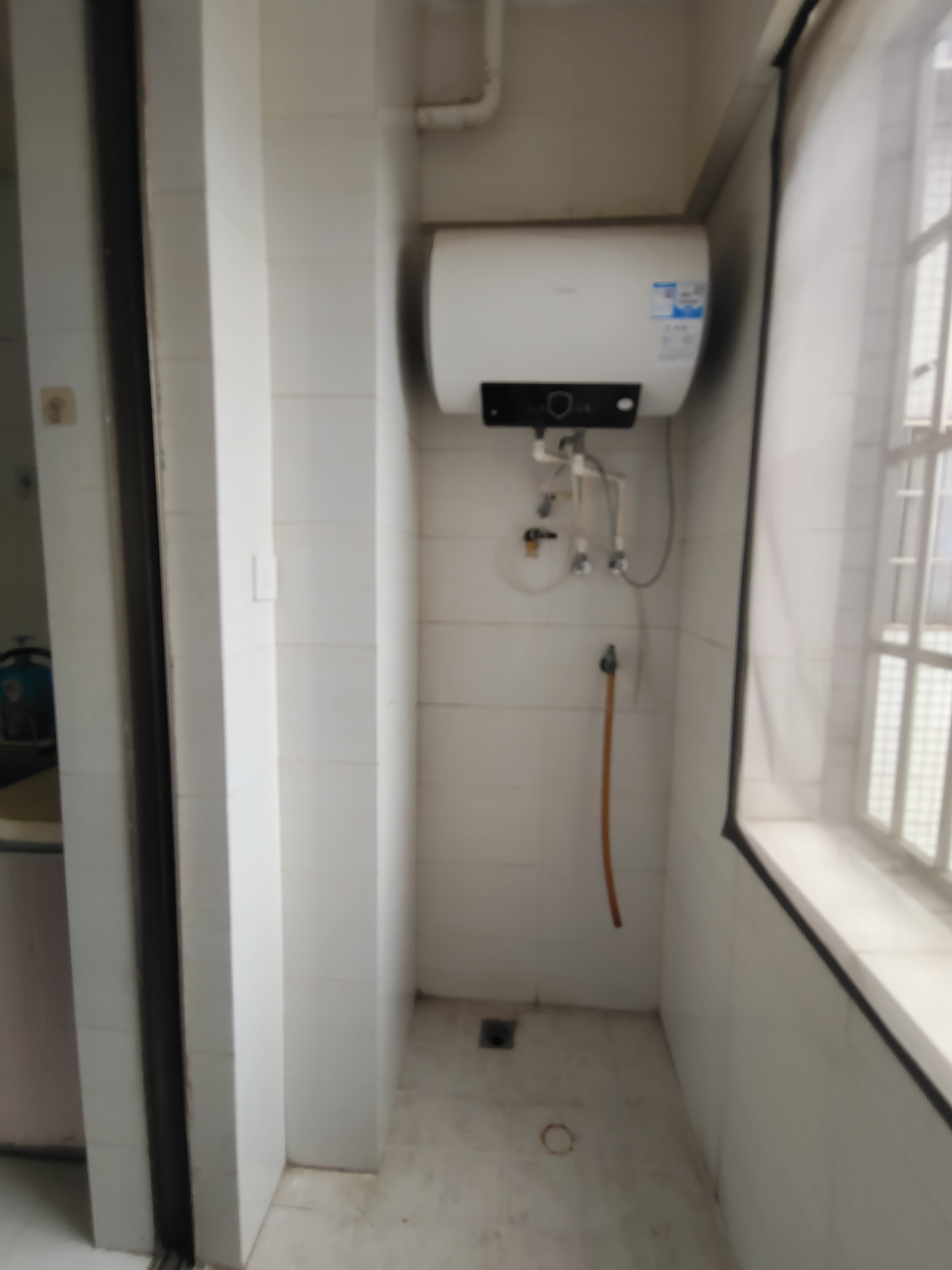 夏瑶花苑 2室2厅1卫 2500.0元/月 夏瑶花苑 2室2厅1卫 2500.0元/月室内图