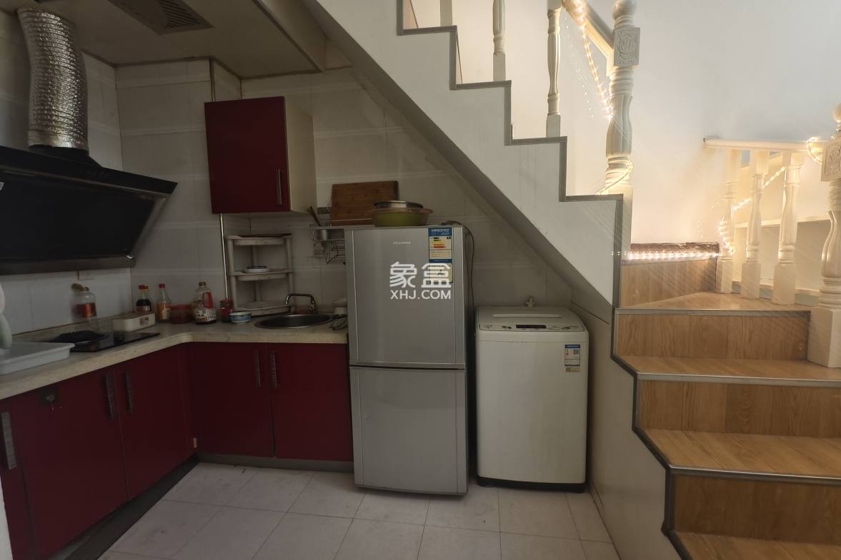 维港十字街 1室1厅1卫 1200.00元/月 维港十字街 1室1厅1卫 1200.00元/月室内图