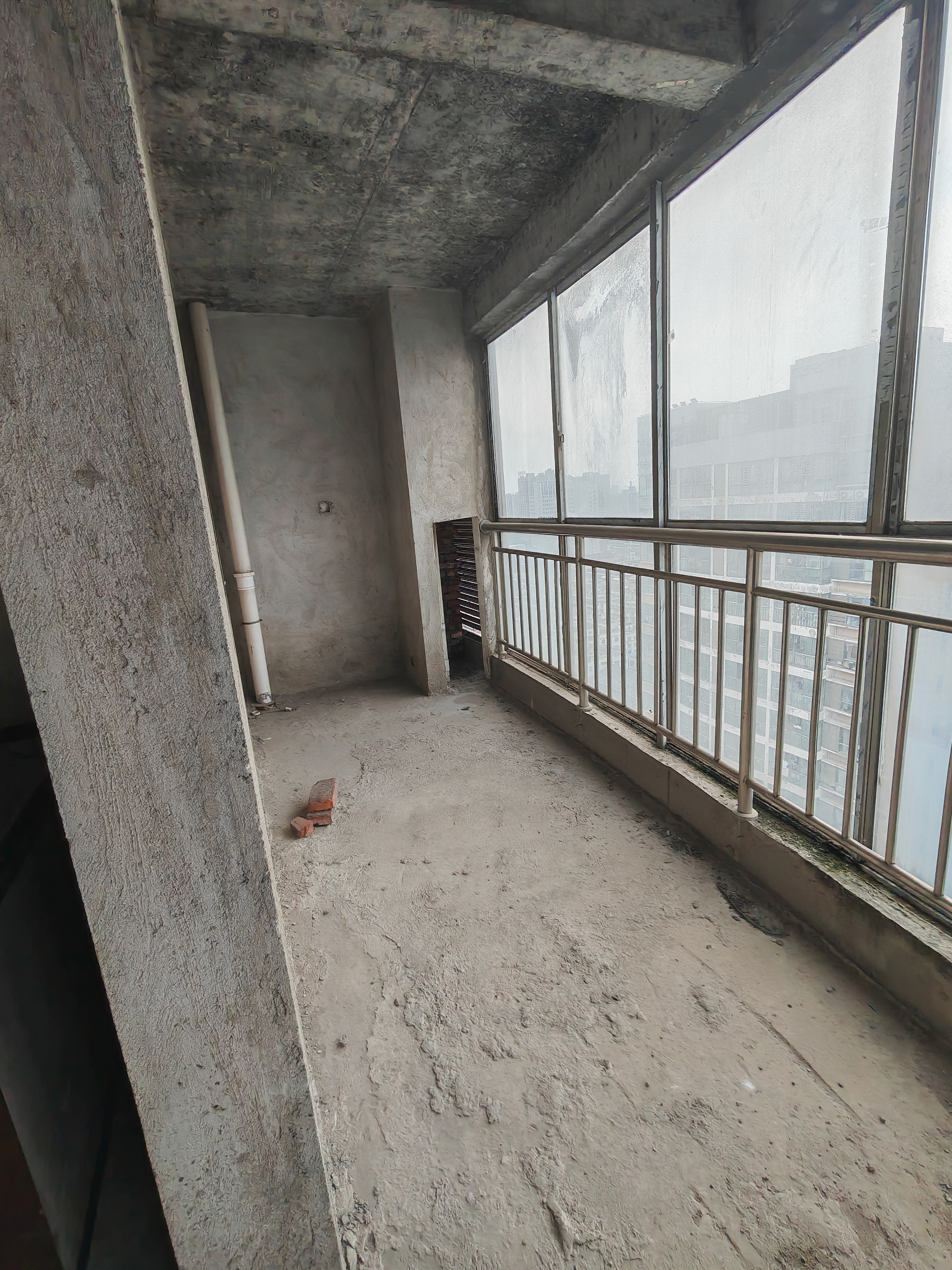 金园小区  5室2厅1卫    145.0万