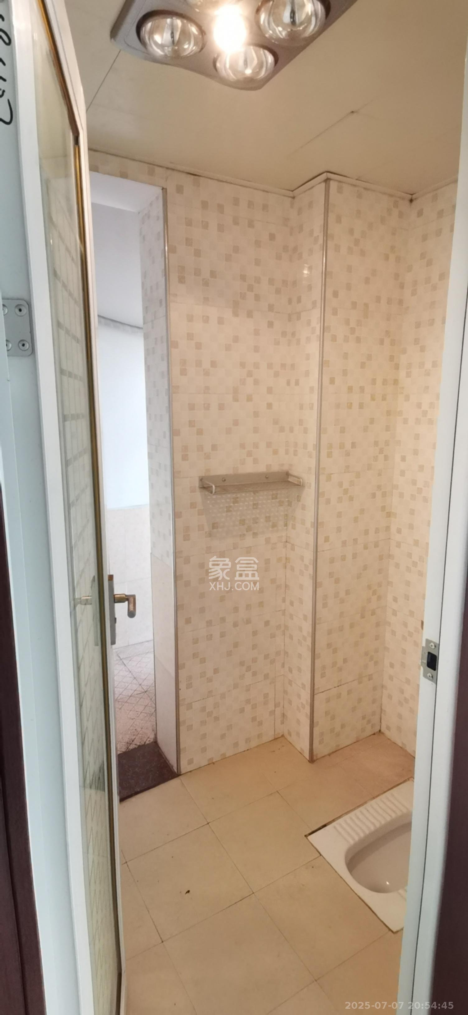 汇都公寓  1室1厅1卫    1600.0元/月室内图