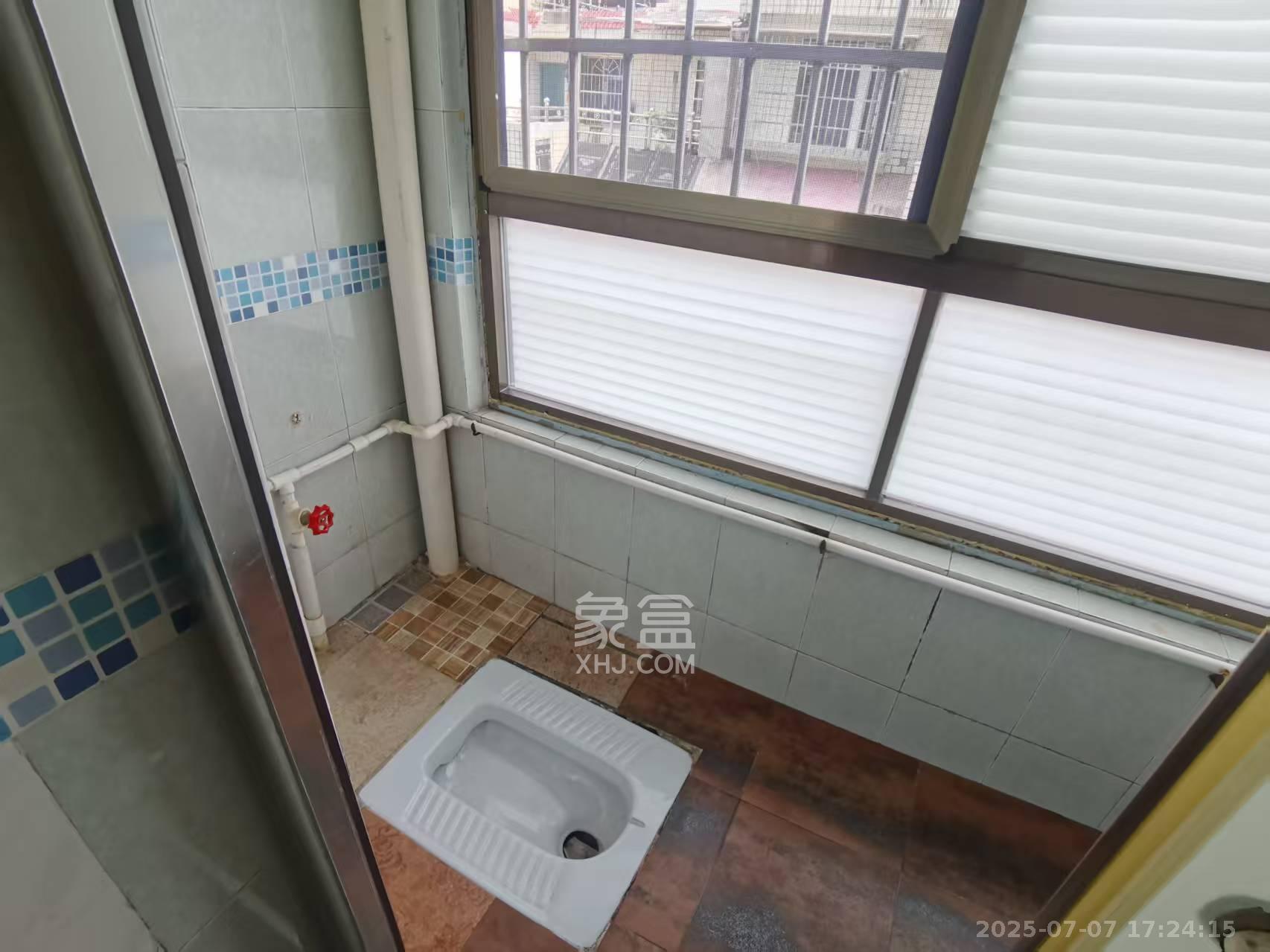 马王堆陶瓷城新合区 2室1厅1卫 1300.0元/月 马王堆陶瓷城新合区 2室1厅1卫 1300.0元/月室内图