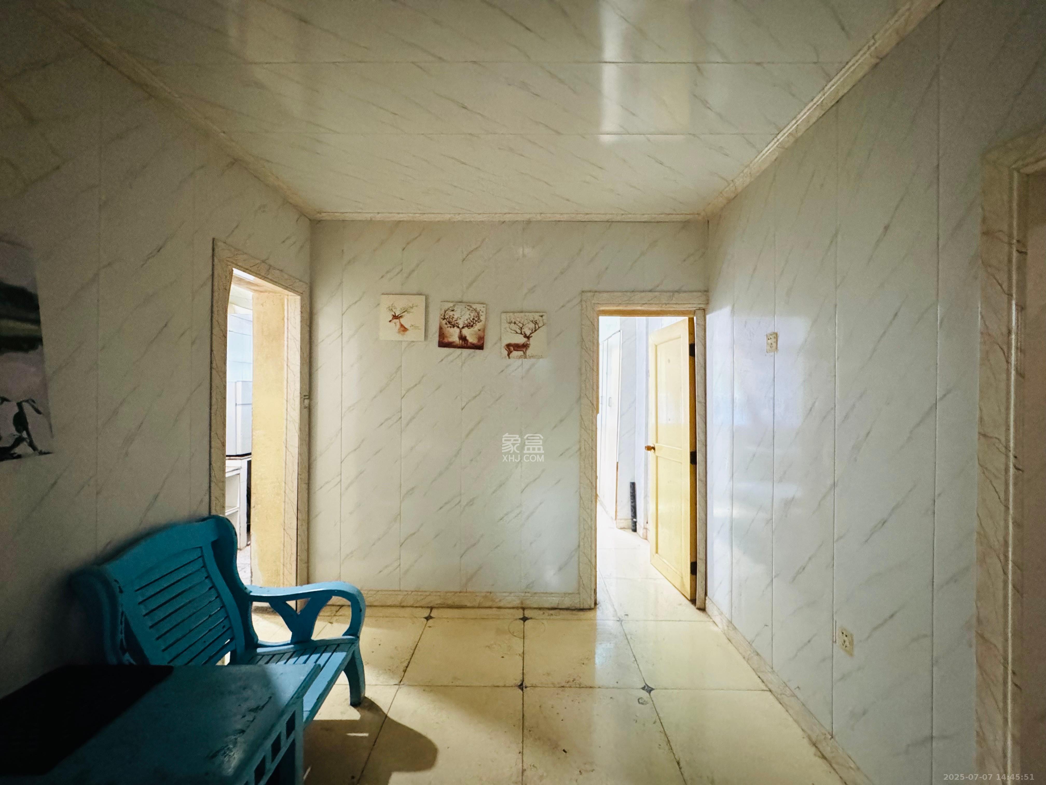 牛婆塘社区 2室1厅1卫 1300.0元/月 牛婆塘社区 2室1厅1卫 1300.0元/月室内图