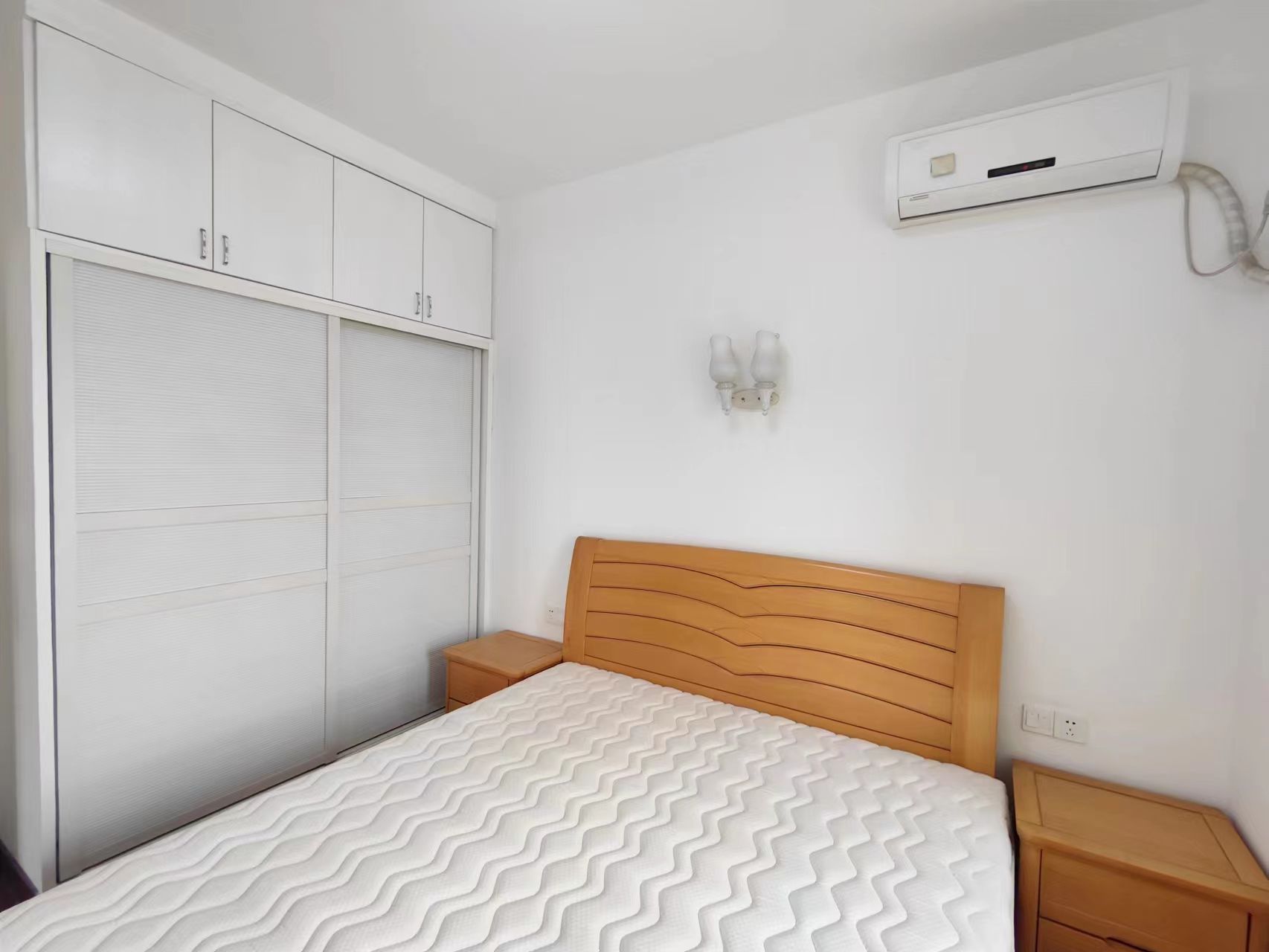 仁济新村  3室0厅0卫   2800.00元/月室内图