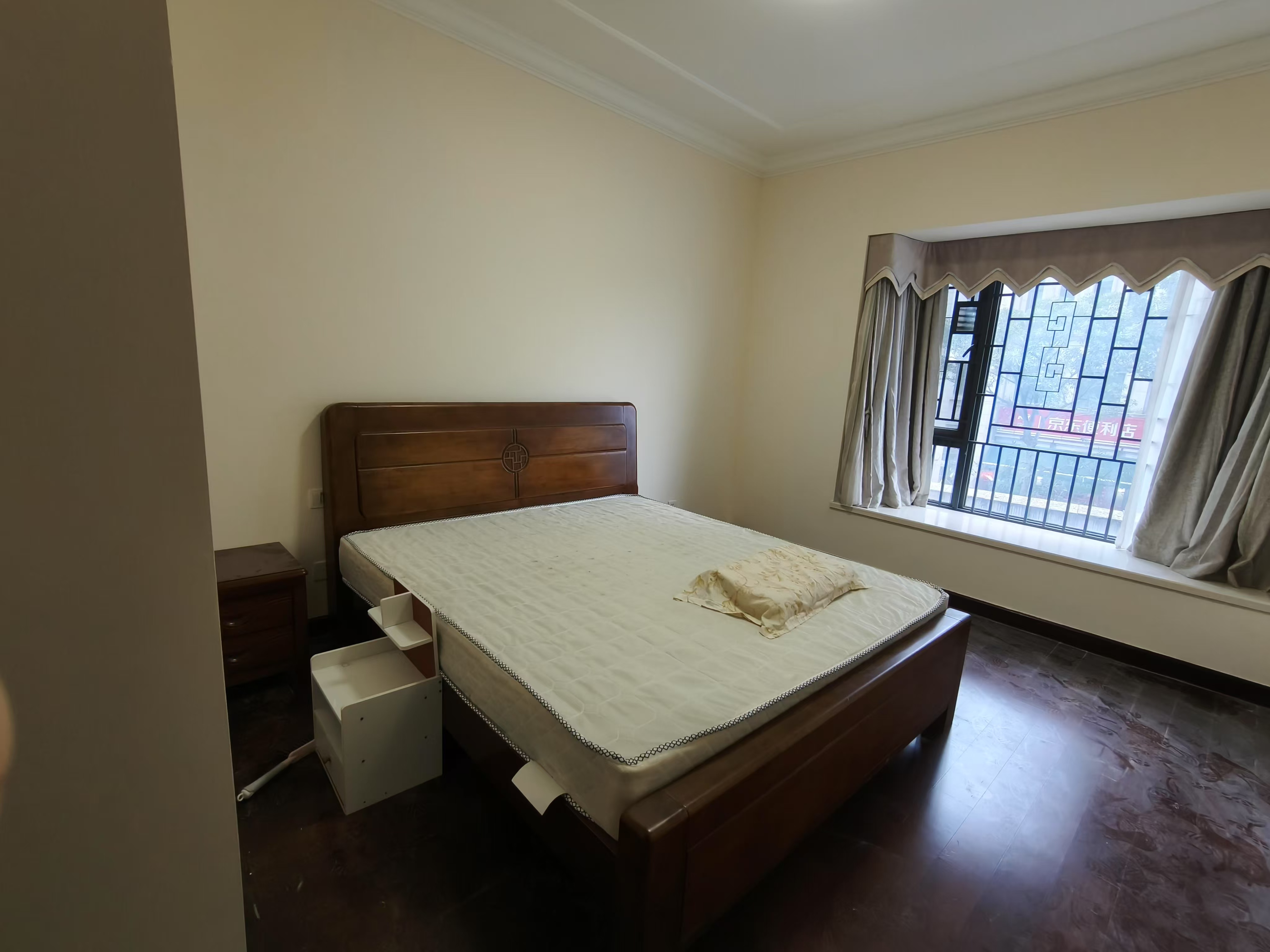 恒大海口文化旅游城 3室2厅2卫 2300.0元/月 恒大海口文化旅游城 3室2厅2卫 2300.0元/月室内图