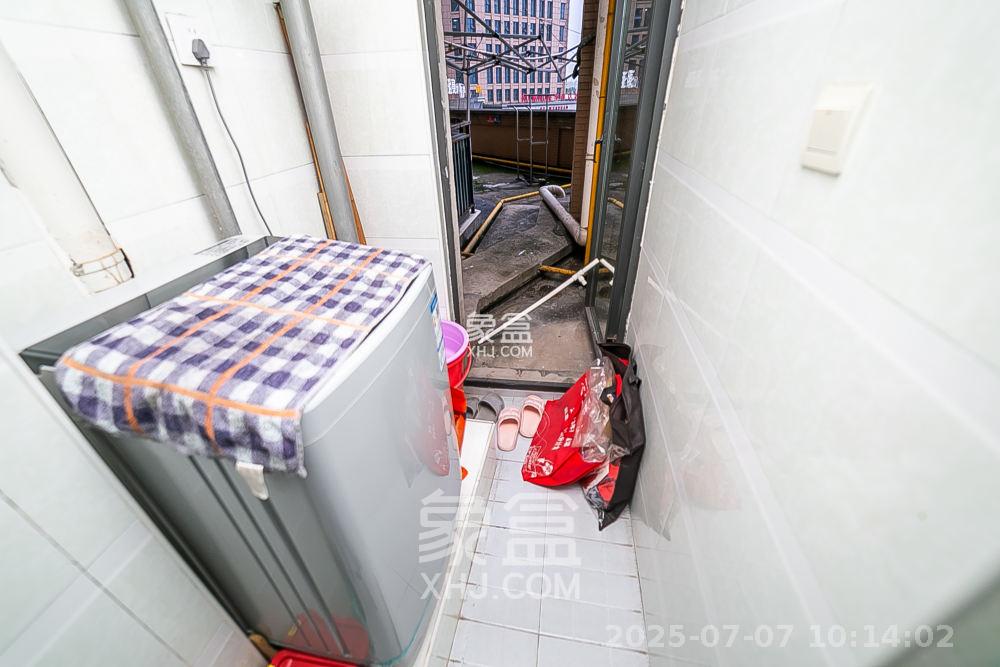 兴威帕克水岸 1室1厅1卫 1500.0元/月 兴威帕克水岸 1室1厅1卫 1500.0元/月室内图