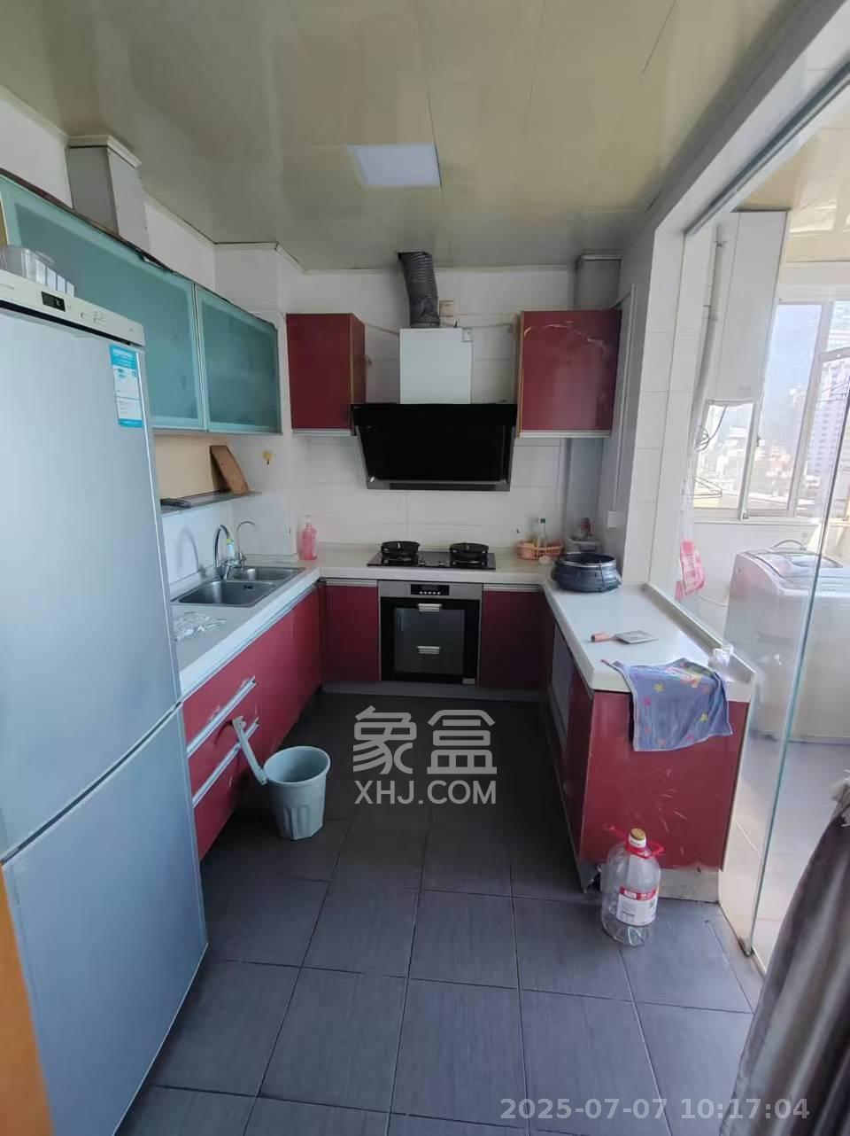 万顺家园  4室2厅2卫   5000.00元/月室内图