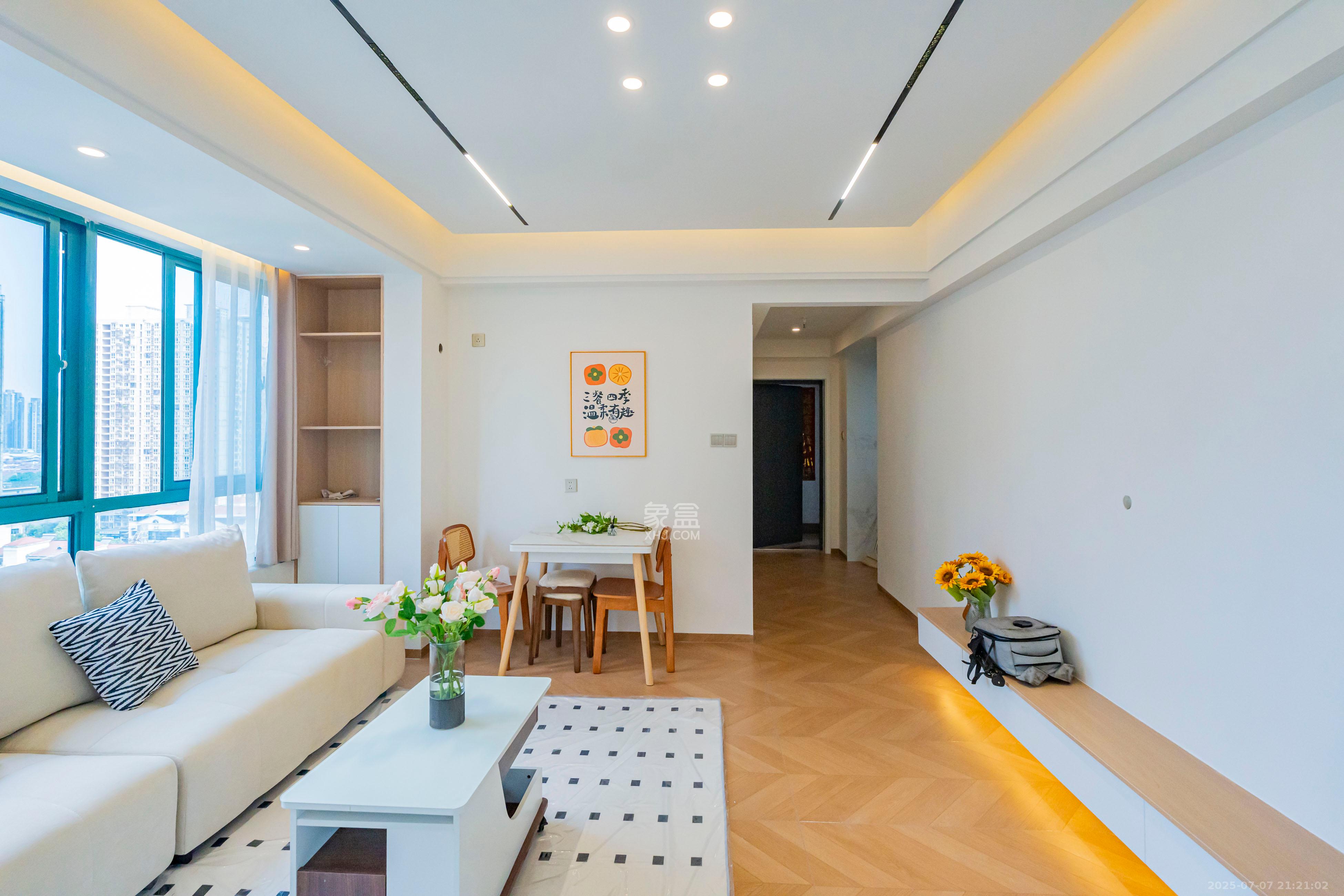 才子佳苑一期/二期 3室2厅1卫 66.0万 才子佳苑一期/二期 3室2厅1卫 66.0万客厅