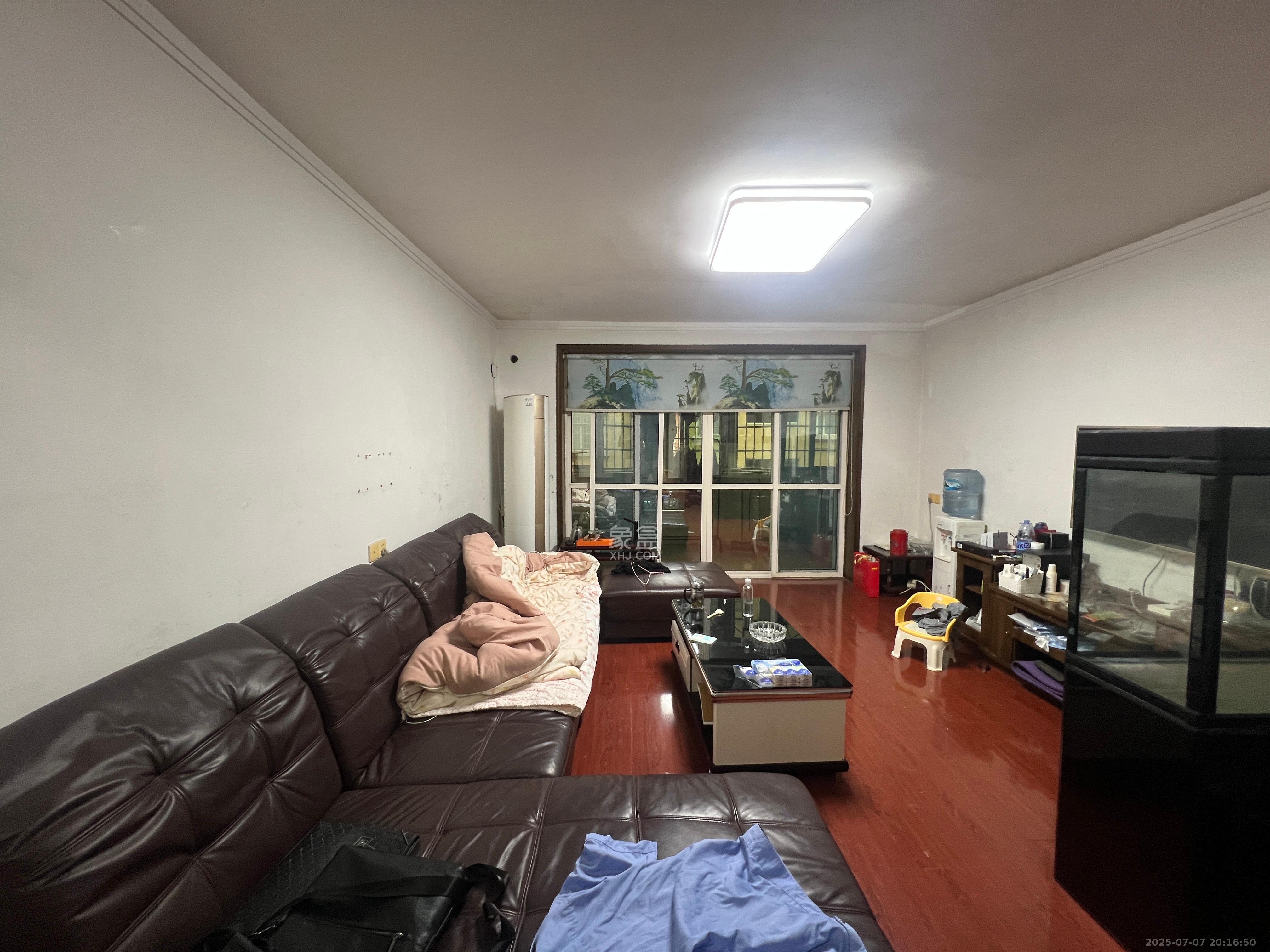御景龙城  3室2厅2卫   1800.00元/月室内图
