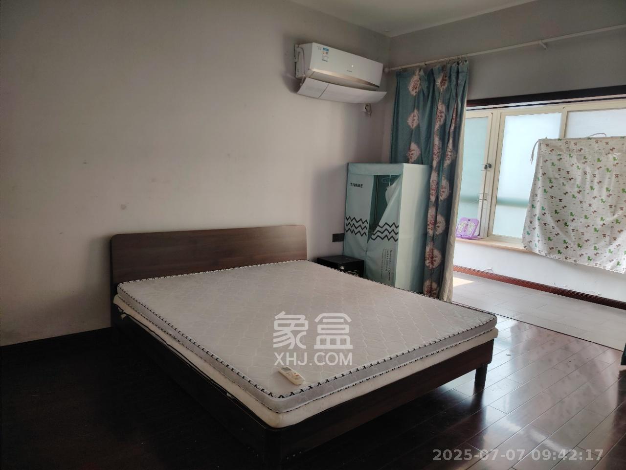 明城公寓  3室2厅2卫    2500.0元/月室内图