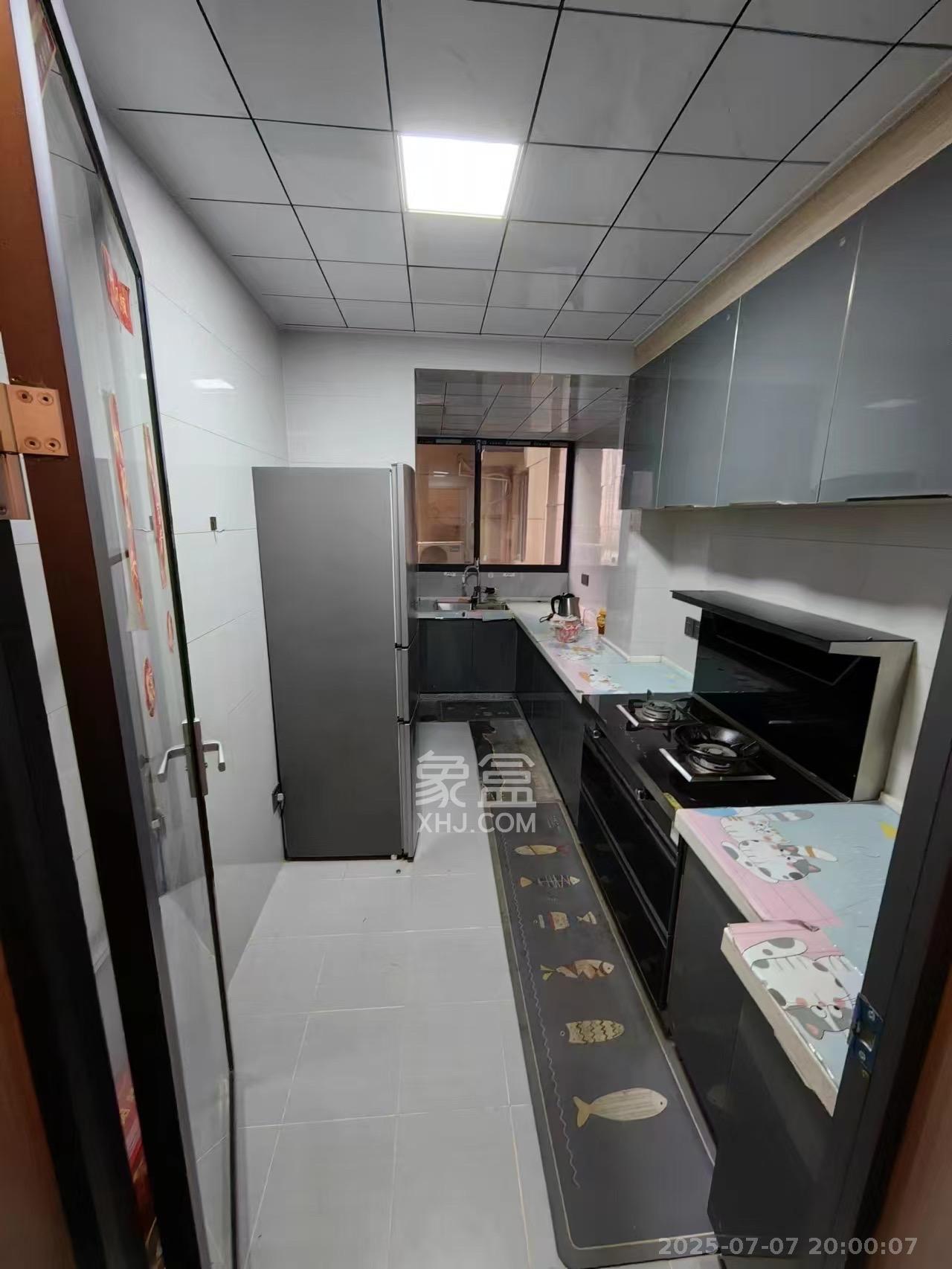 保利香槟国际  4室2厅1卫   2400.00元/月室内图
