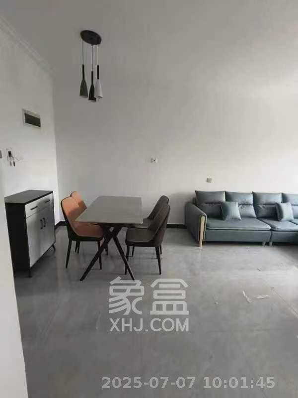 万科魅力之城  3室1厅1卫   2400.00元/月