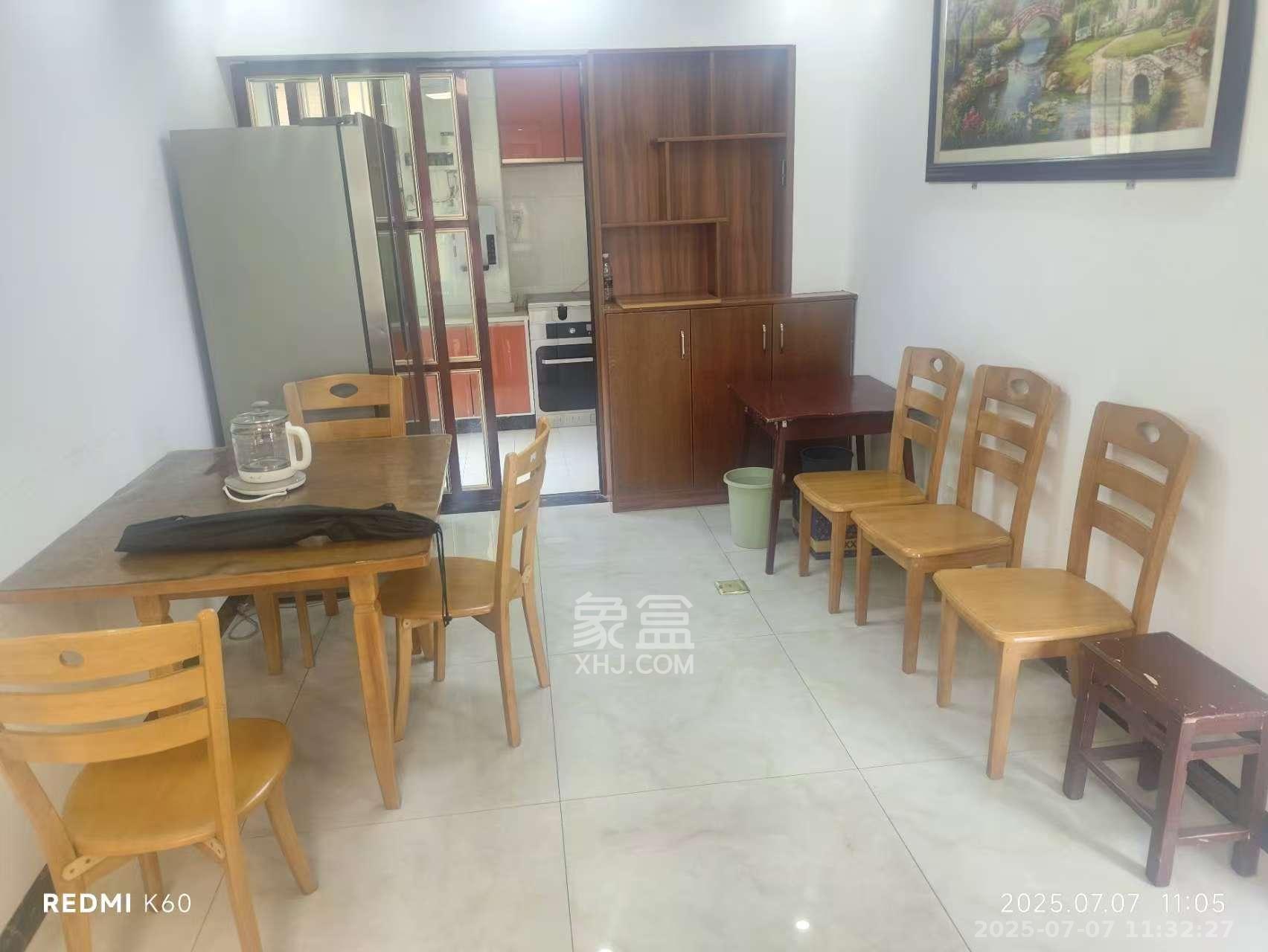 钱隆樽品(一、二、三期) 3室2厅1卫 3500.0元/月 钱隆樽品(一、二、三期) 3室2厅1卫 3500.0元/月室内图