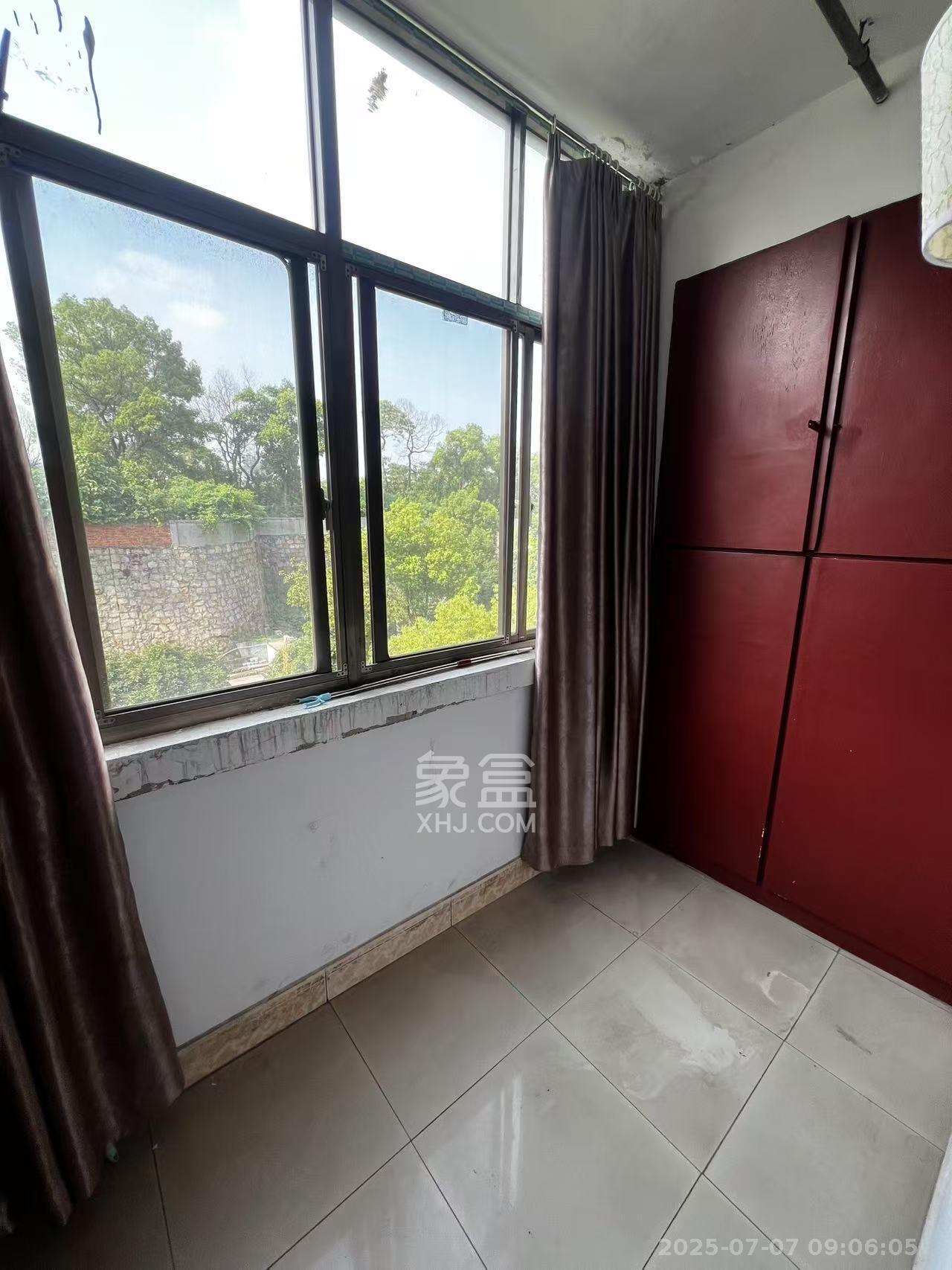 向韶村  1室1厅1卫    1400.0元/月 向韶村  1室1厅1卫    1400.0元/月室内图