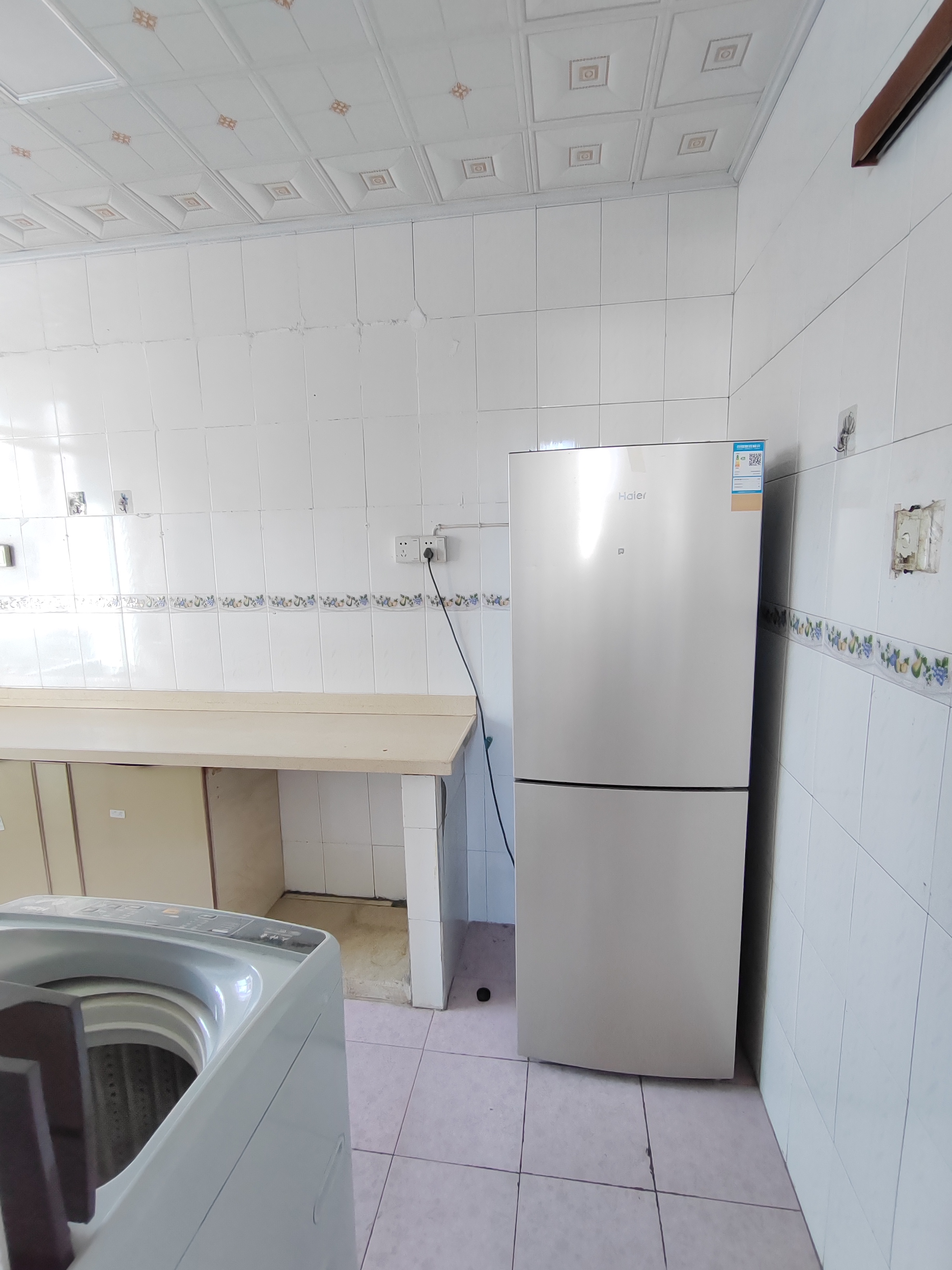 自来水公司家属楼(春檀路) 1室0厅0卫 900.0元/月 自来水公司家属楼(春檀路) 1室0厅0卫 900.0元/月室内图