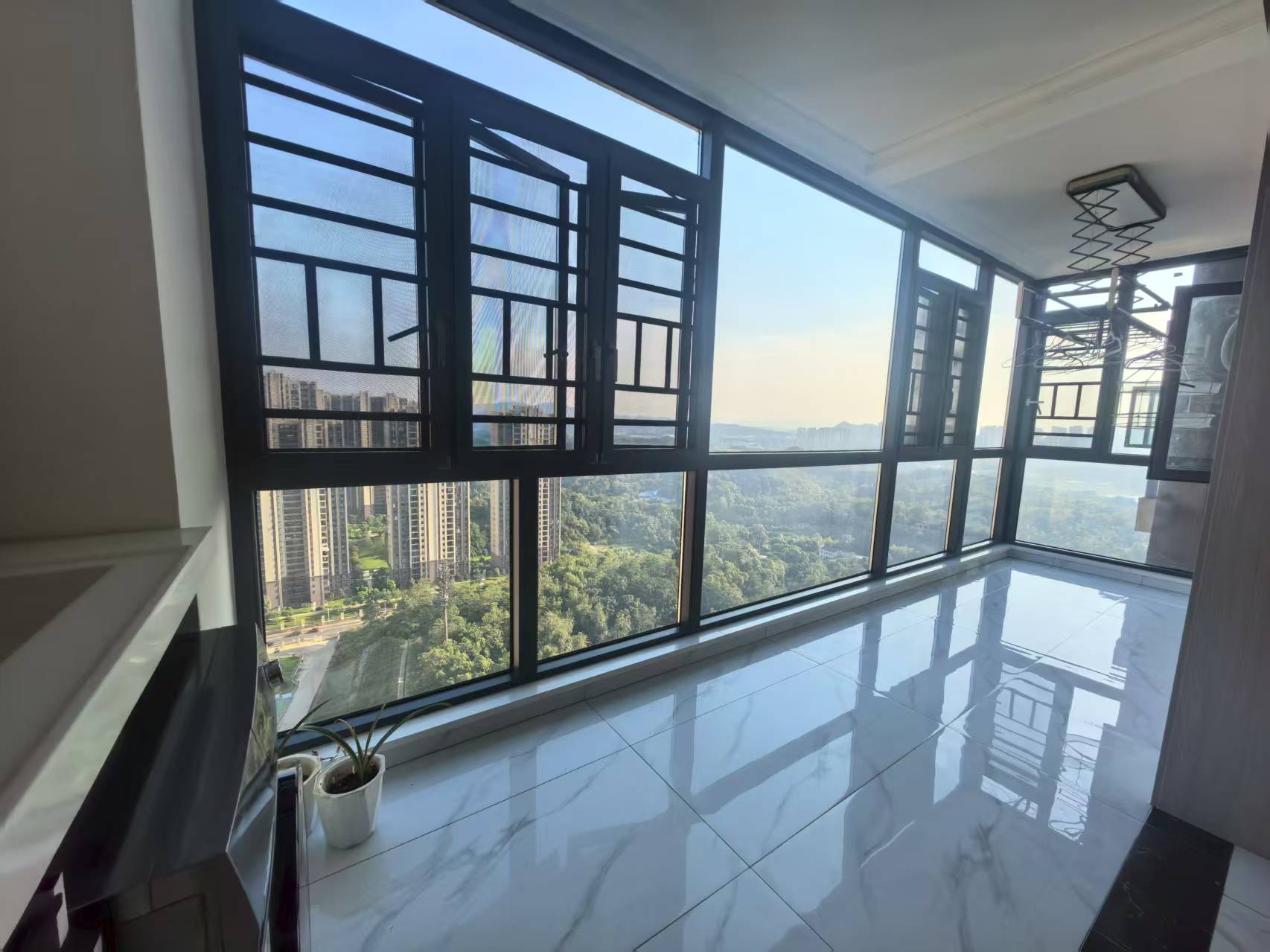 碧桂园梓山府 3室2厅2卫 2000.0元/月 碧桂园梓山府 3室2厅2卫 2000.0元/月小区图