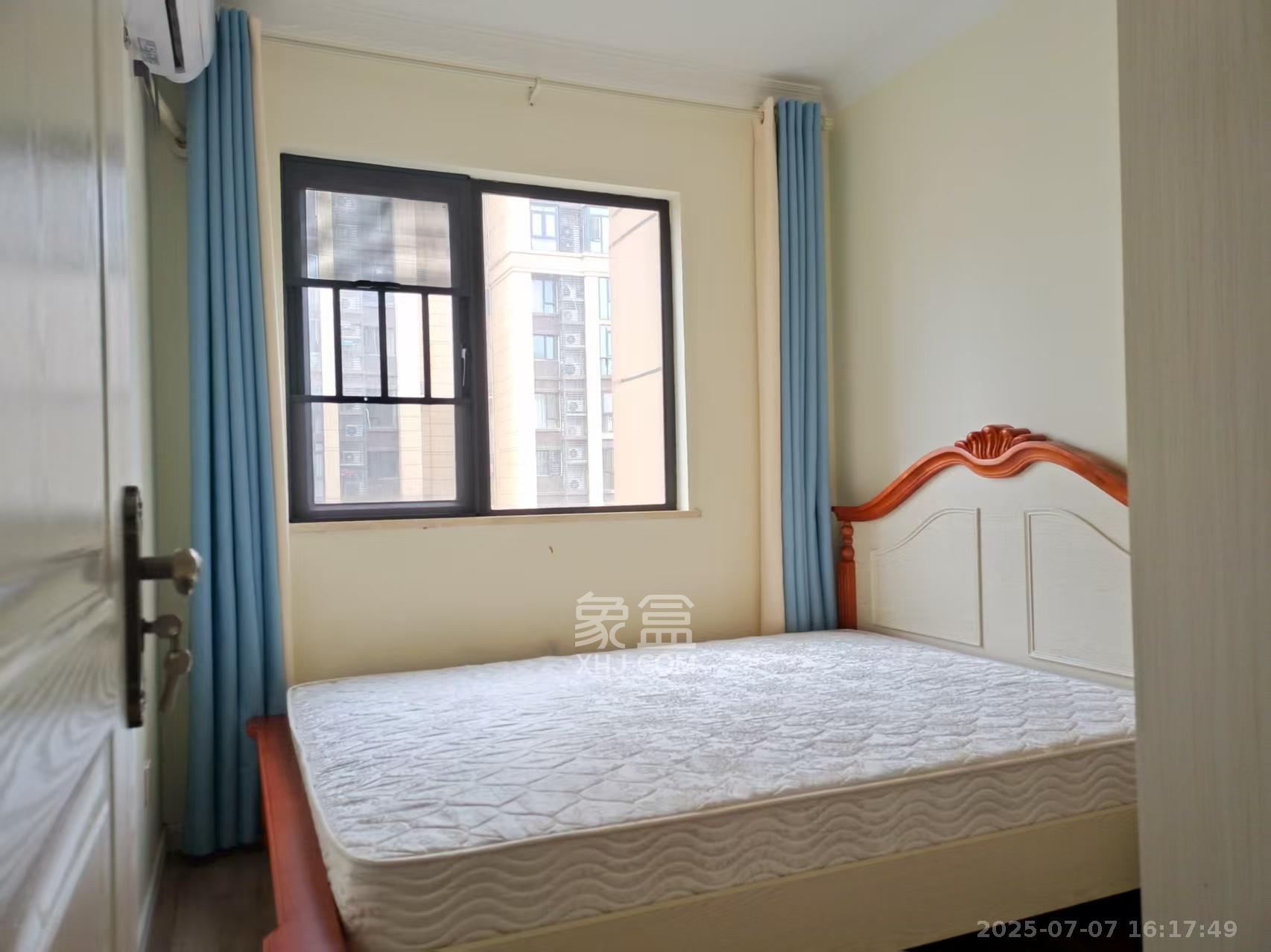 保利城（中航城国际社区、郡原美村）  3室2厅1卫    2400.0元/月室内图