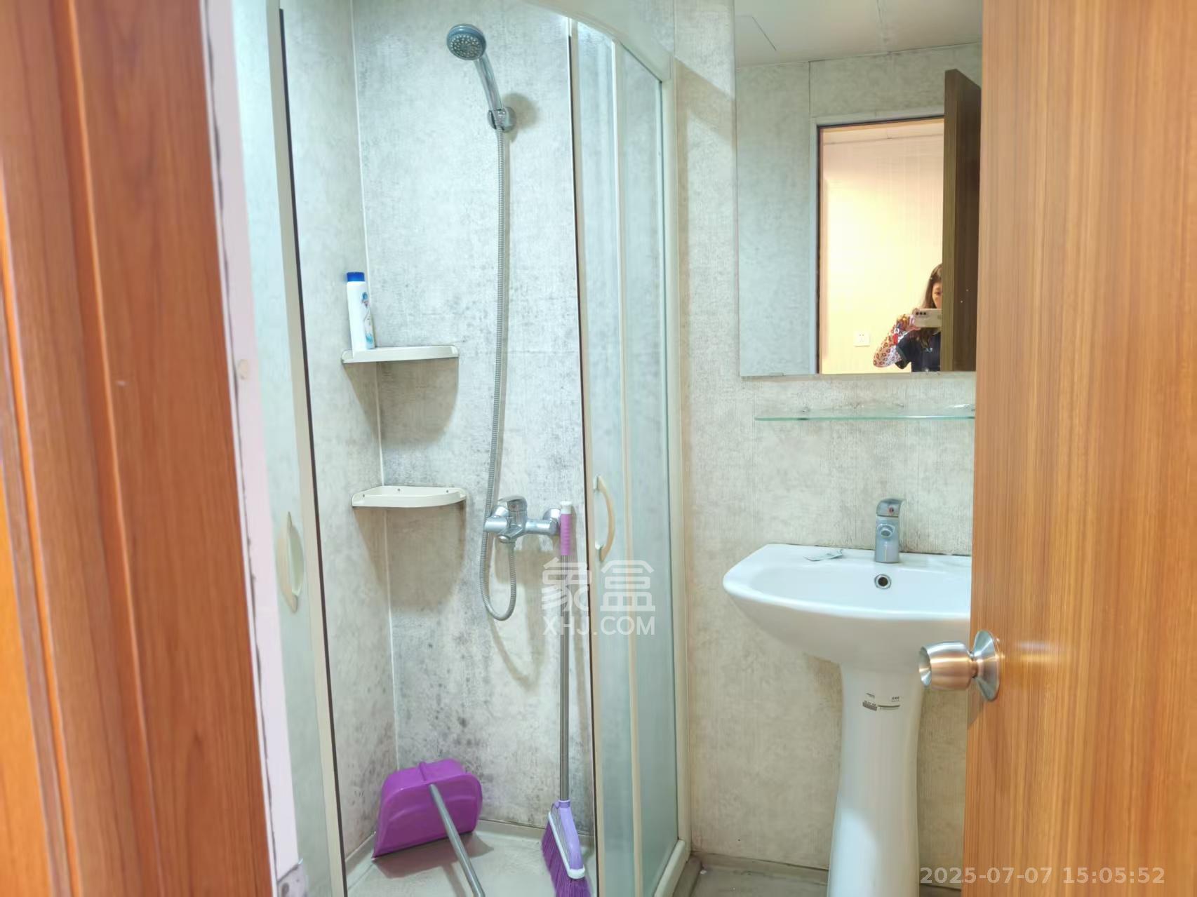 花漾年华(桂花园) 1室1厅1卫 1100.0元/月 花漾年华(桂花园) 1室1厅1卫 1100.0元/月室内图