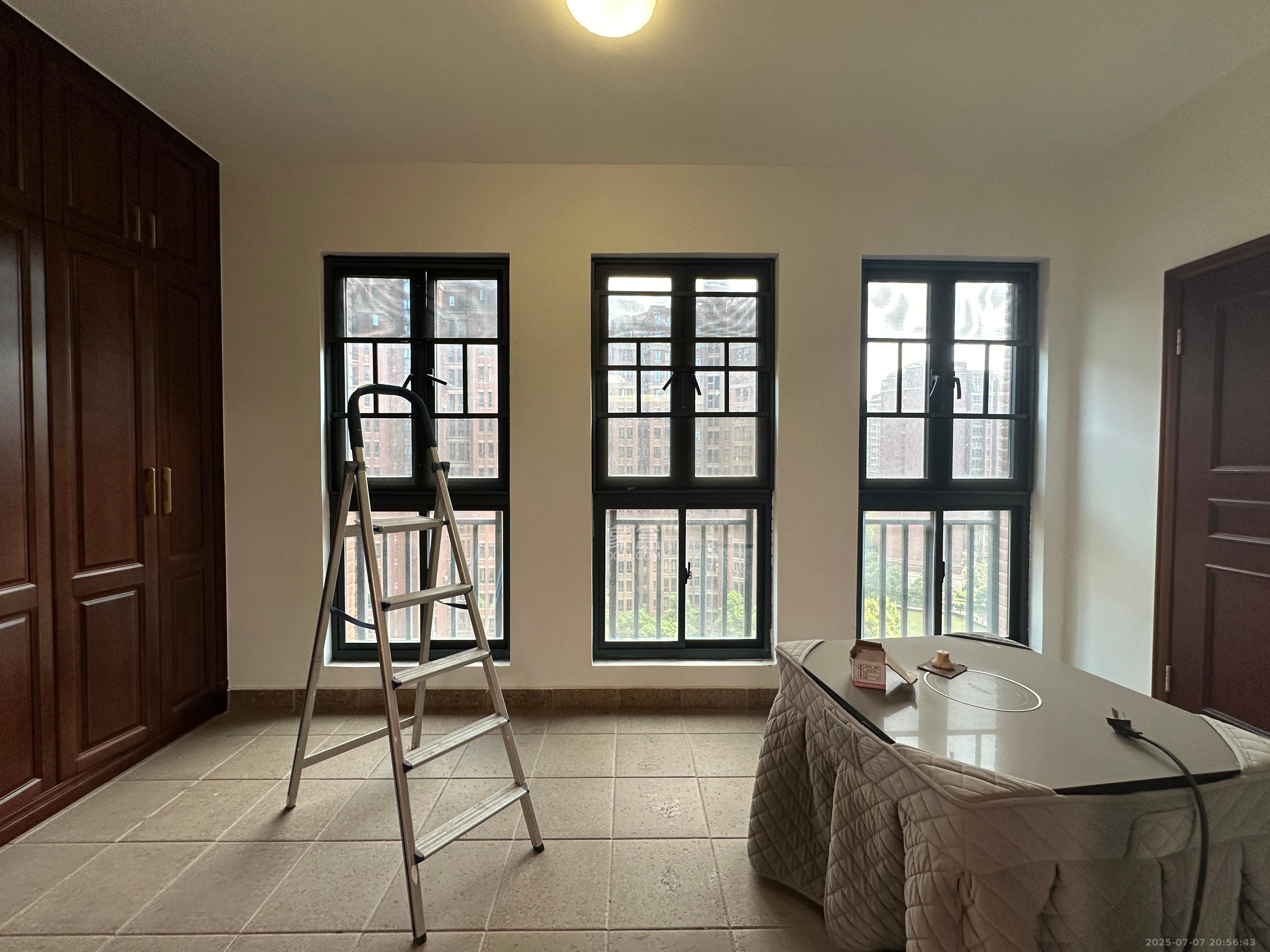 中隆国际御玺  4室2厅3卫    5200.0元/月室内图