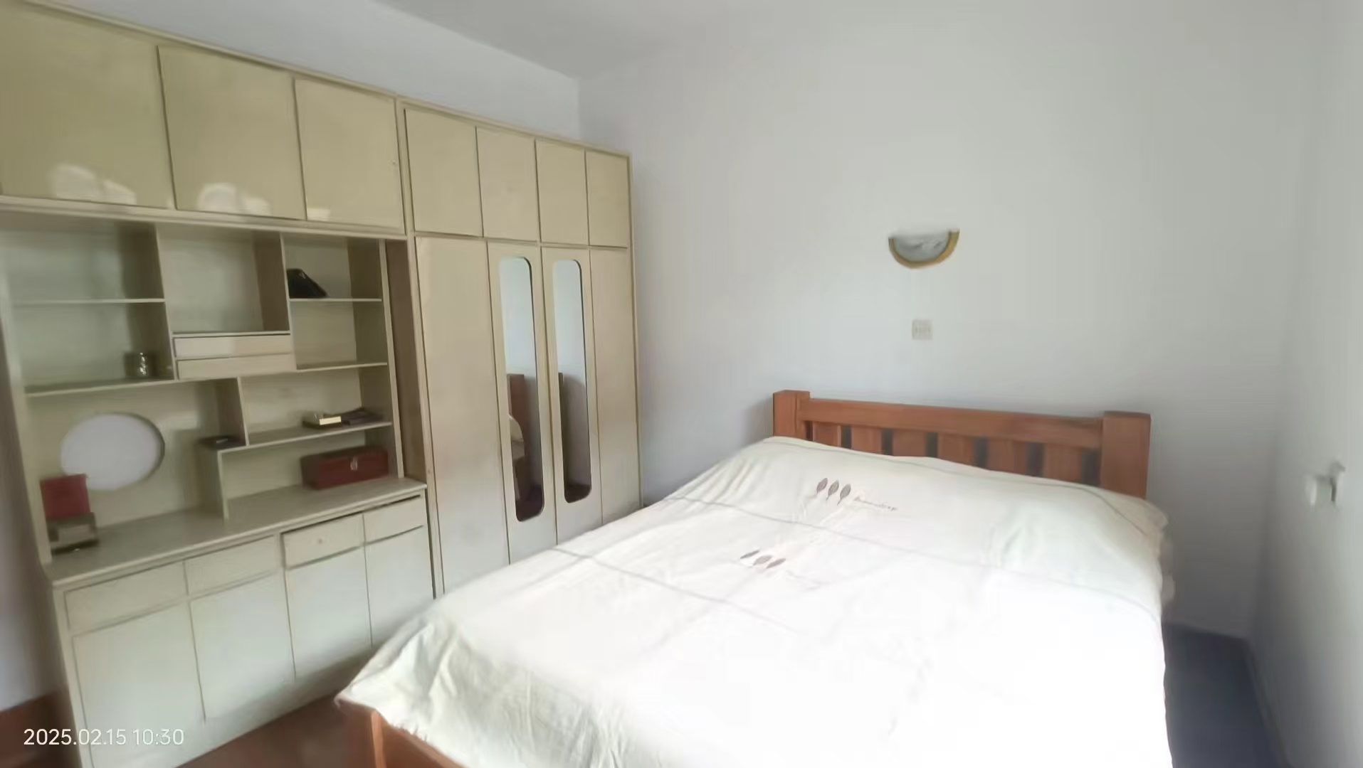 农业银行家属区 3室2厅1卫 700.0元/月 农业银行家属区 3室2厅1卫 700.0元/月室内图