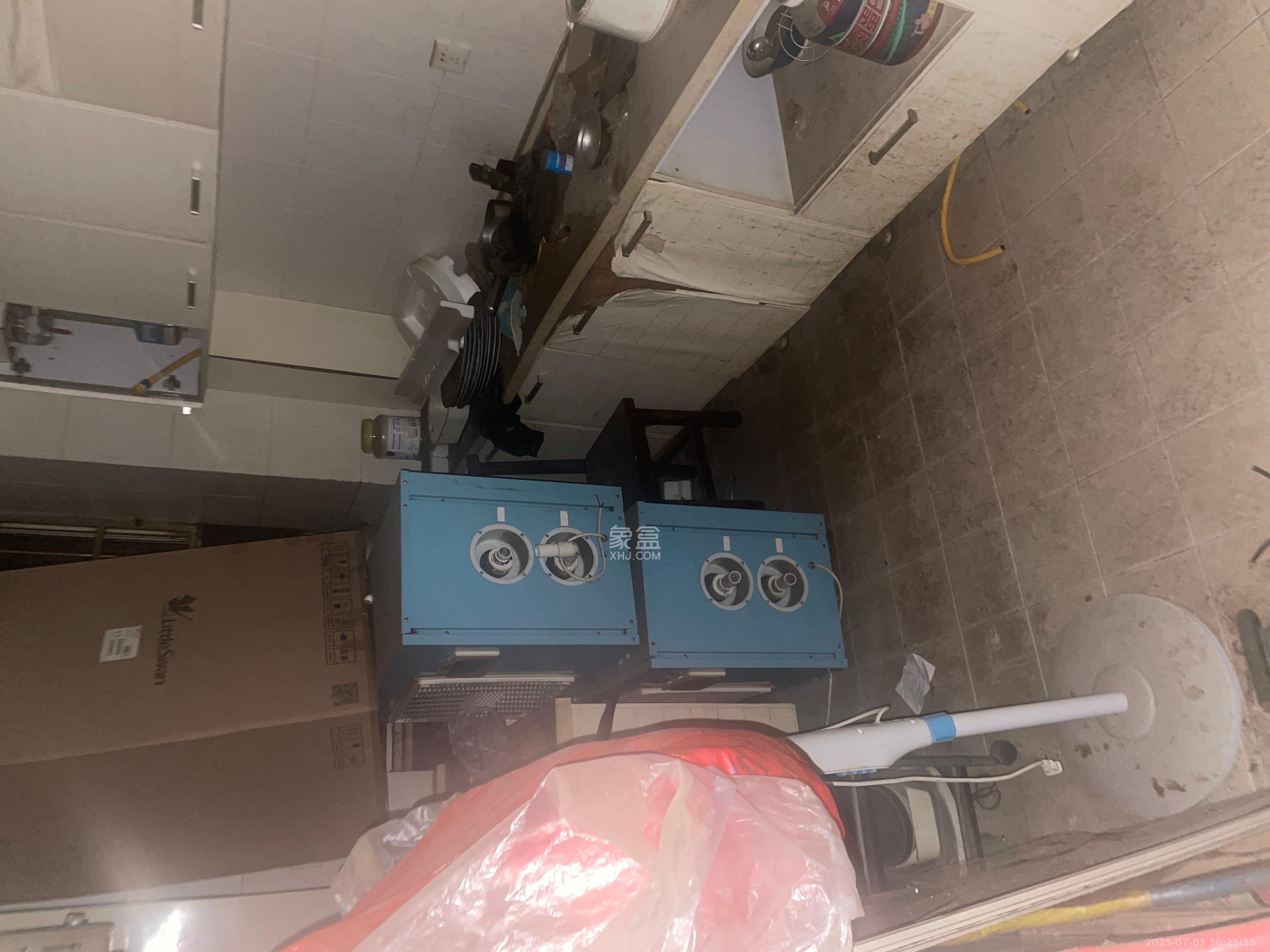 金泉公寓  5室2厅2卫    2300.0元/月室内图