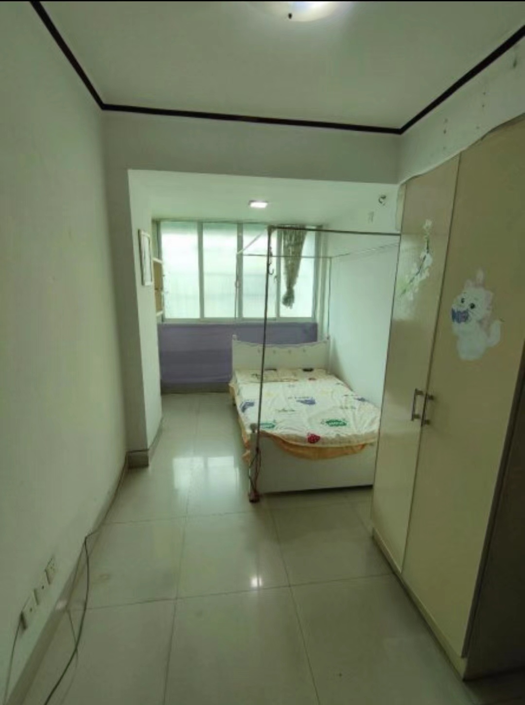 东兴花园 3室2厅2卫 2000.0元/月 东兴花园 3室2厅2卫 2000.0元/月室内图