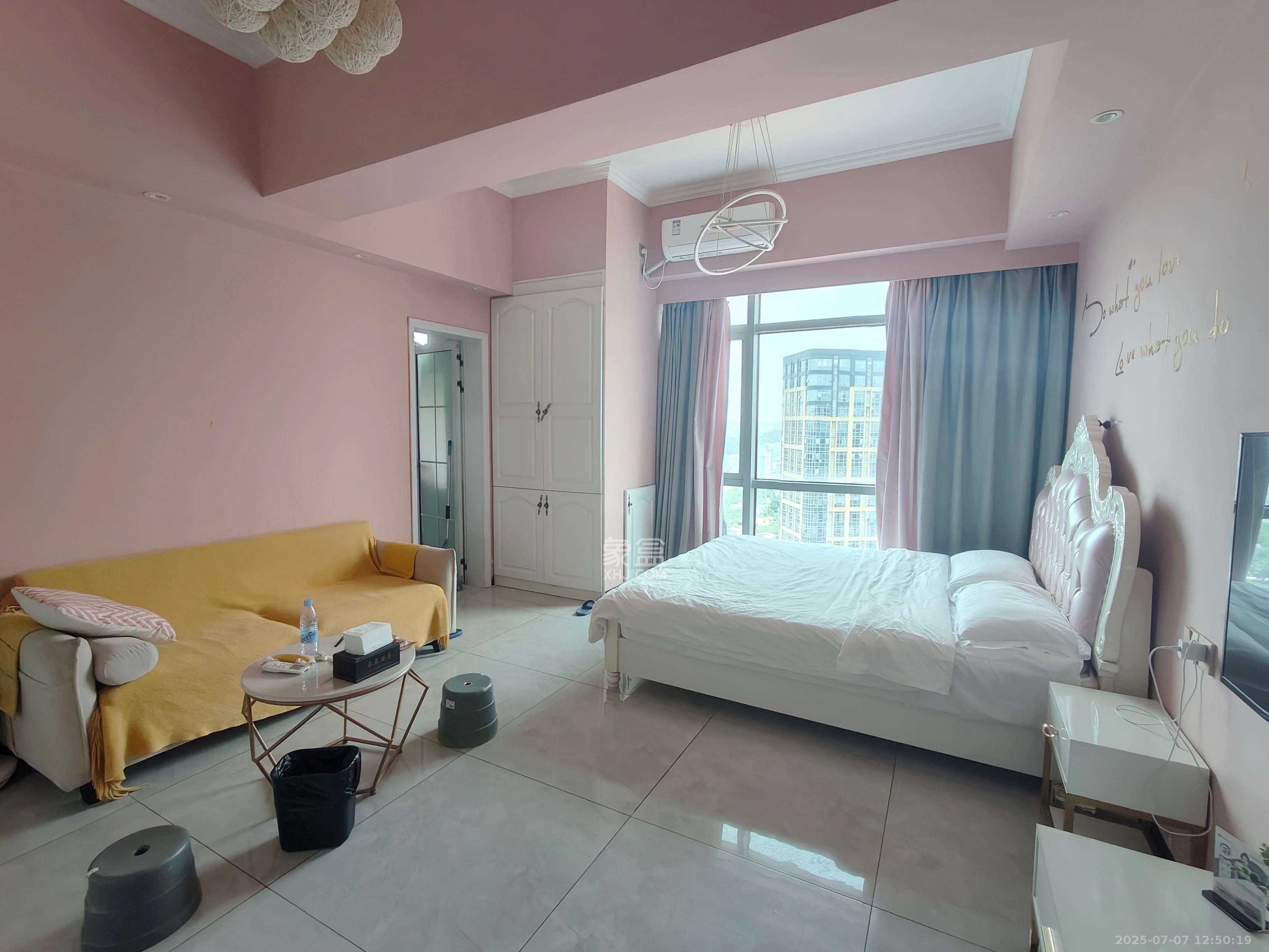 奥克斯缔壹城 1室1厅1卫 1600.0元/月 奥克斯缔壹城 1室1厅1卫 1600.0元/月室内图