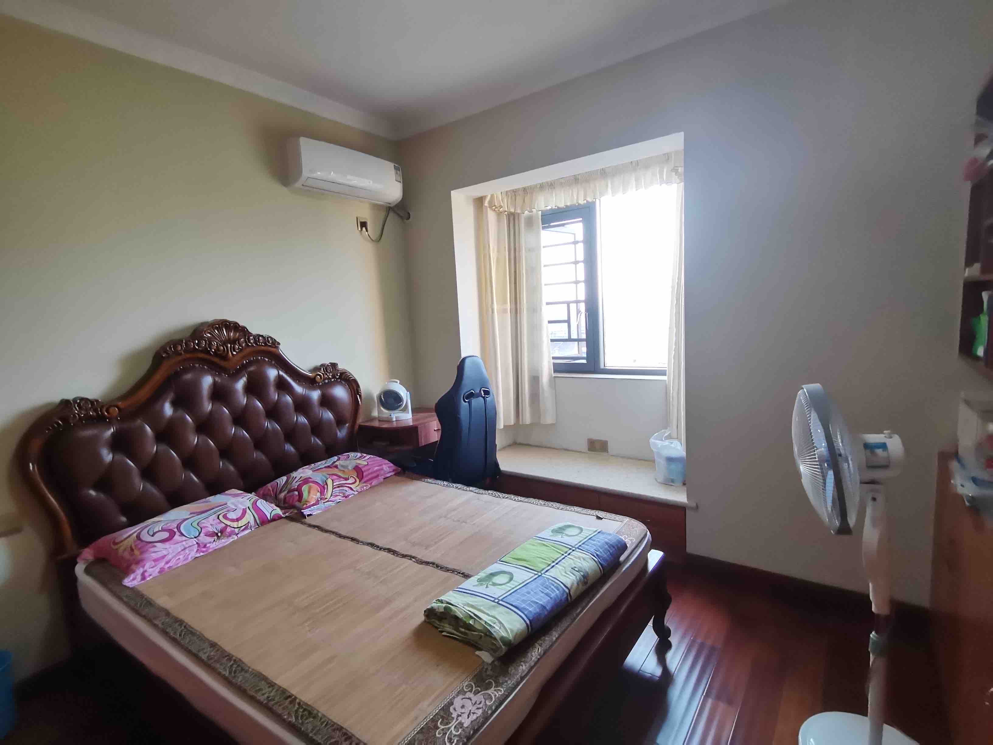 翰林苑 4室2厅2卫 1800.0元/月 翰林苑 4室2厅2卫 1800.0元/月室内图