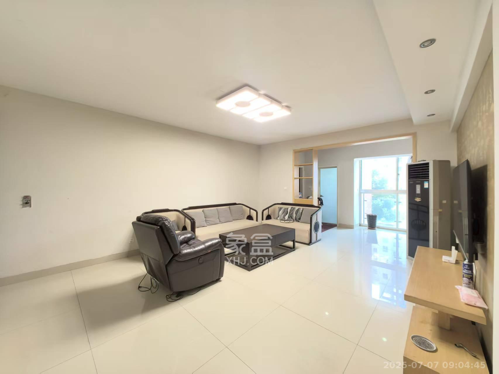 鑫电家园 3室2厅2卫 2000.0元/月 鑫电家园 3室2厅2卫 2000.0元/月室内图