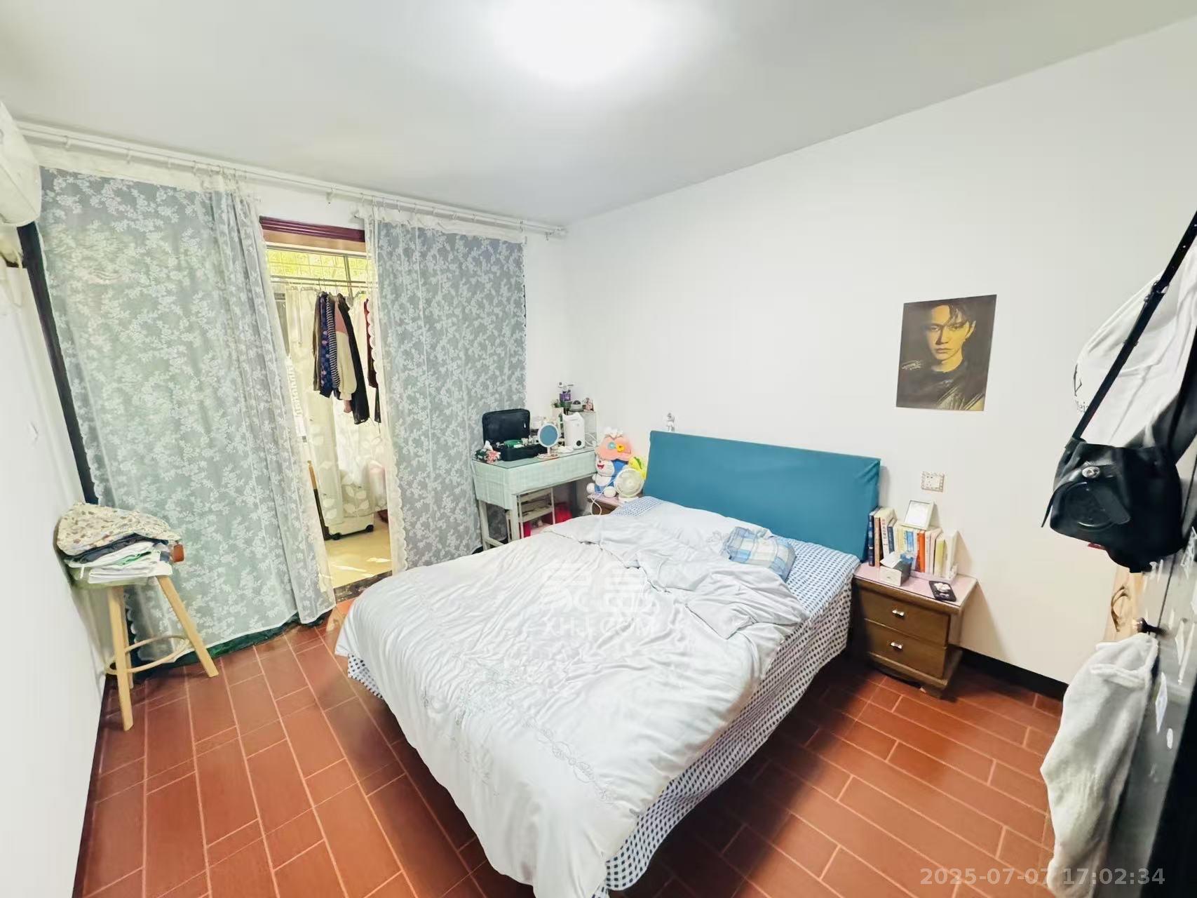 席草田散盘 2室1厅1卫 2000.0元/月 席草田散盘 2室1厅1卫 2000.0元/月室内图