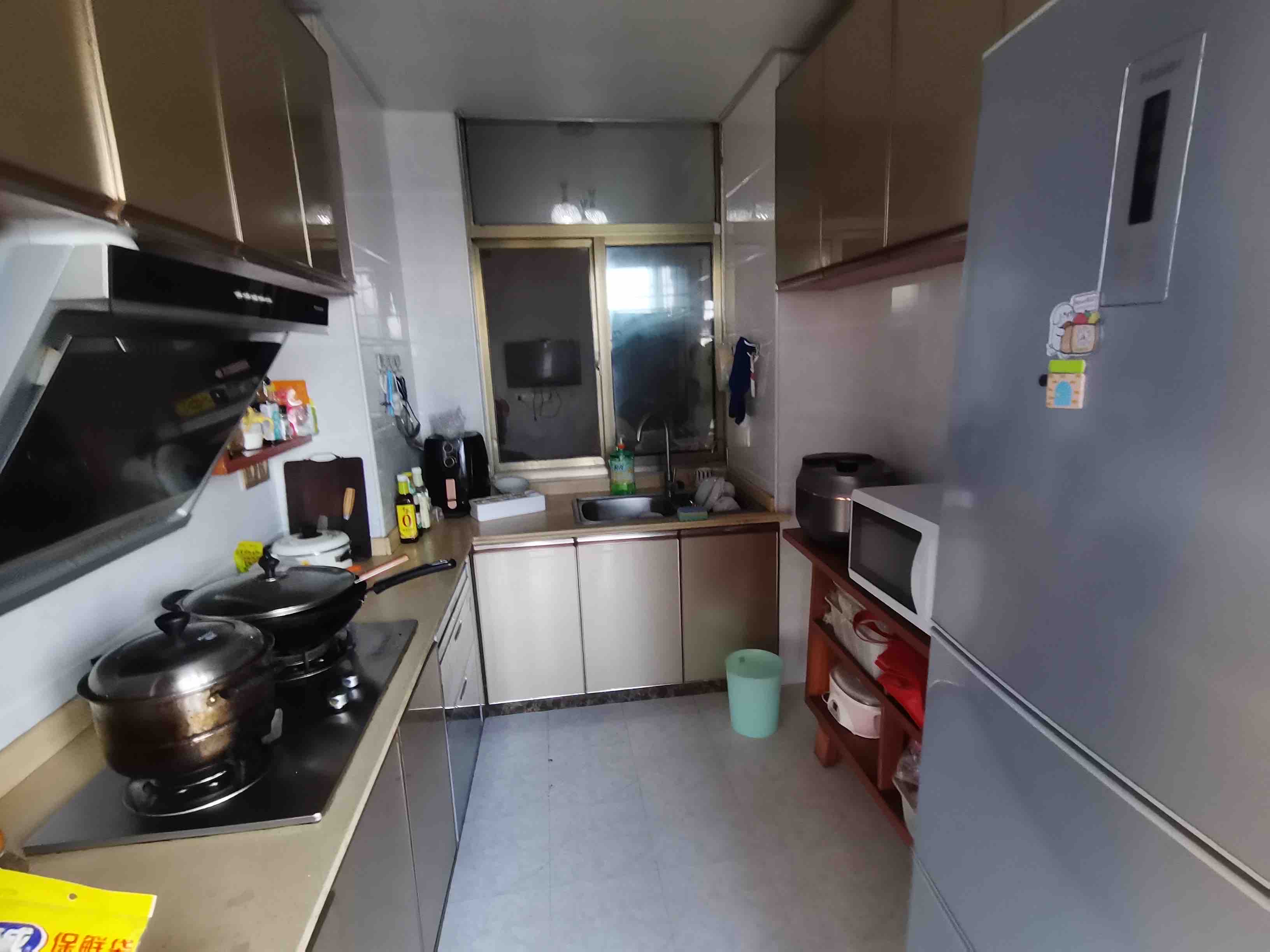 翰林苑 4室2厅2卫 1800.0元/月 翰林苑 4室2厅2卫 1800.0元/月室内图