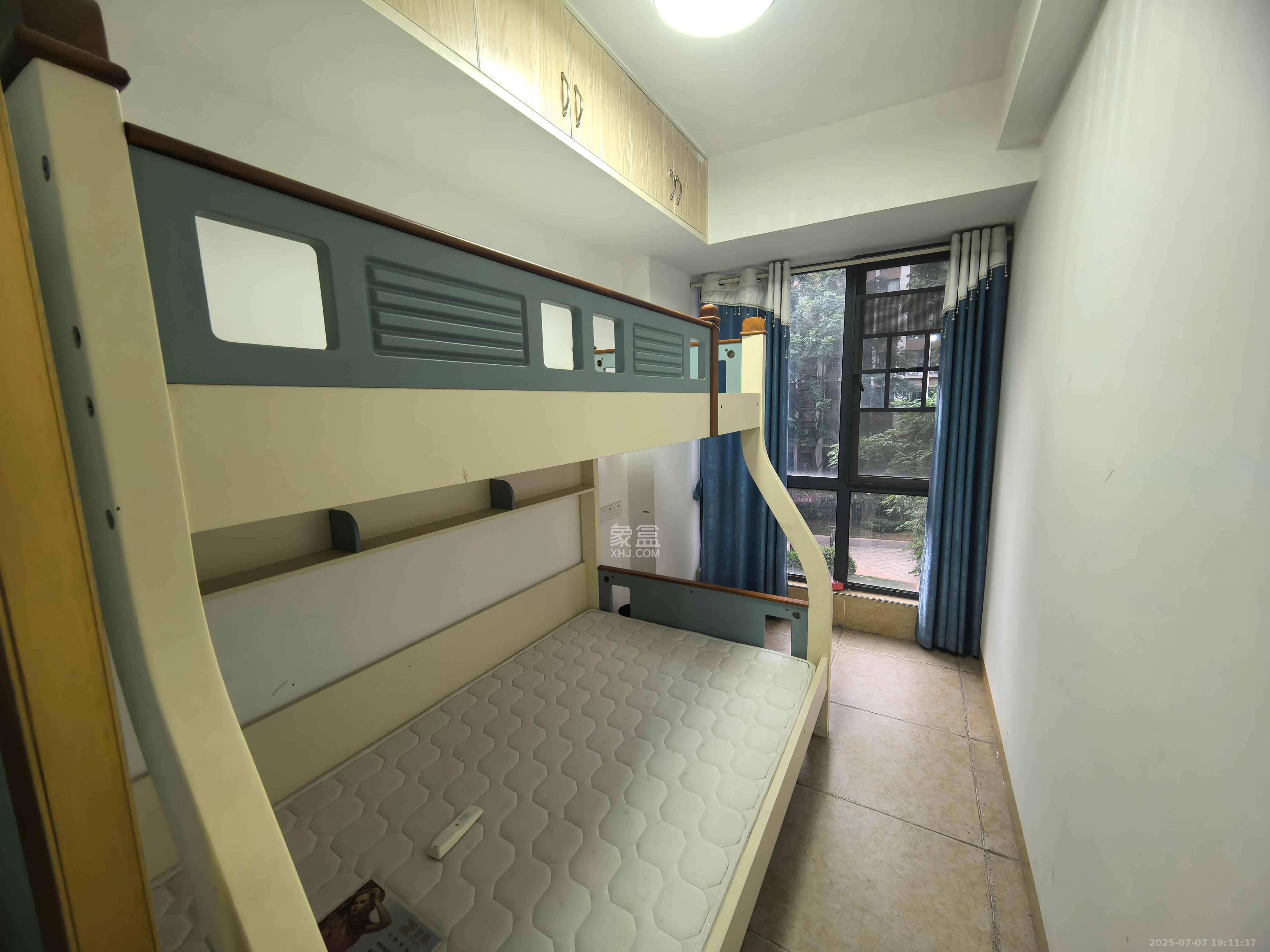 中建芙蓉工社  2室1厅1卫   1700.00元/月室内图
