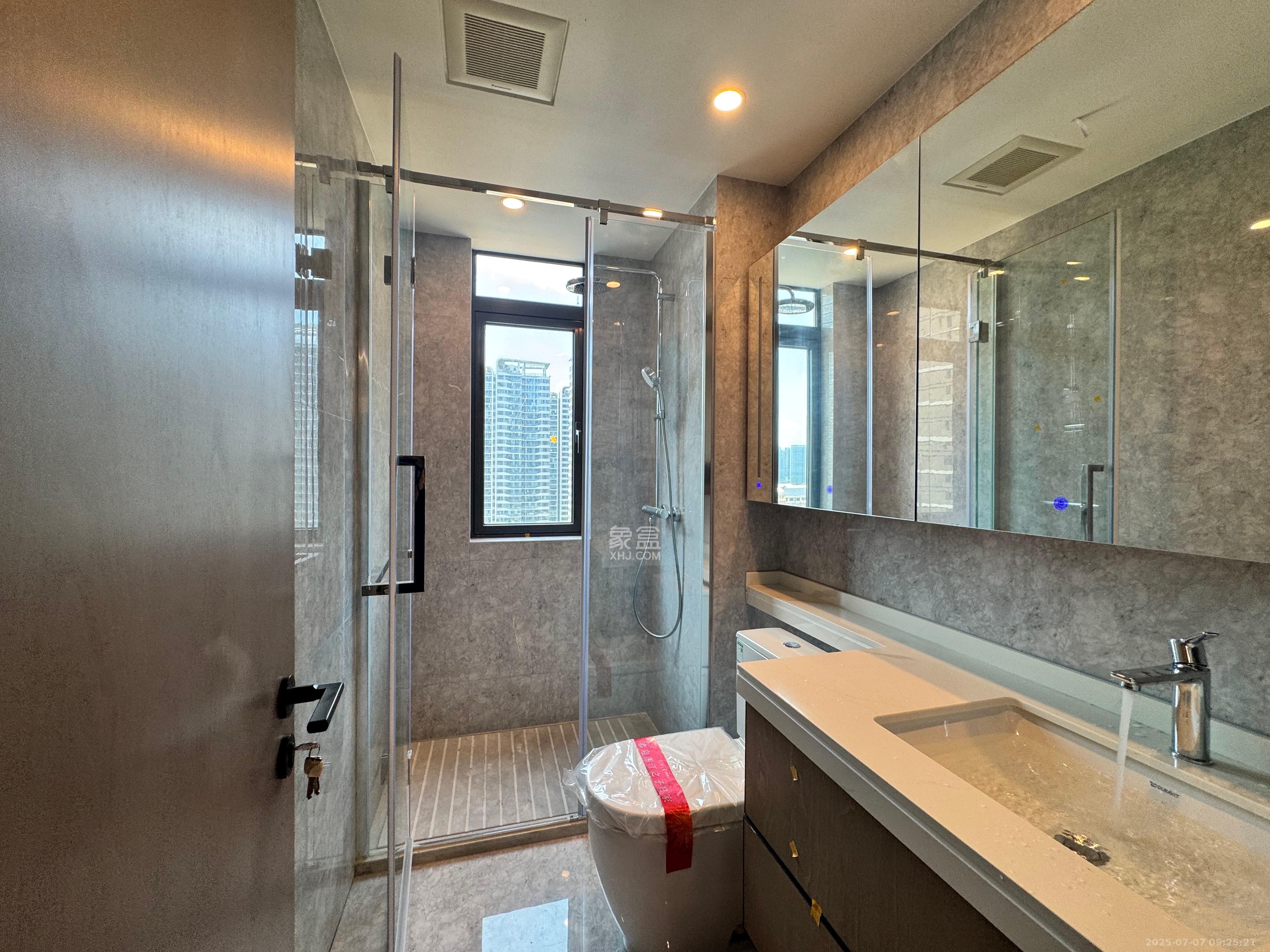 旭辉铂悦湘江 4室2厅3卫 12000.0元/月 旭辉铂悦湘江 4室2厅3卫 12000.0元/月室内图