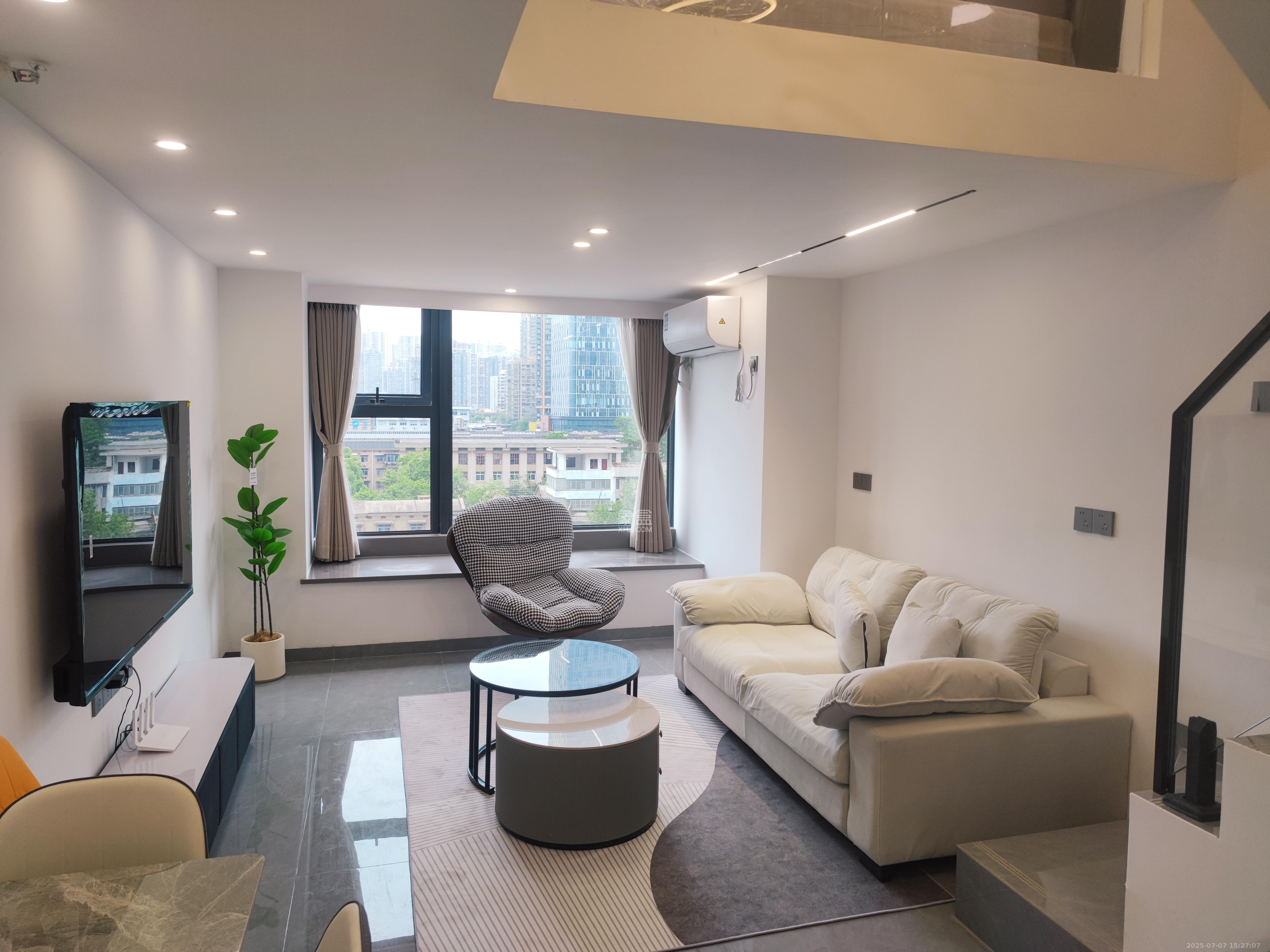 建发养云  2室1厅1卫   2700.00元/月